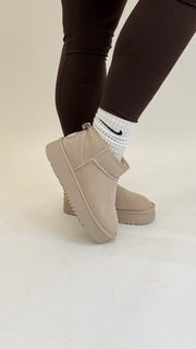 UGGIES REAL LEATHER - BEIGE