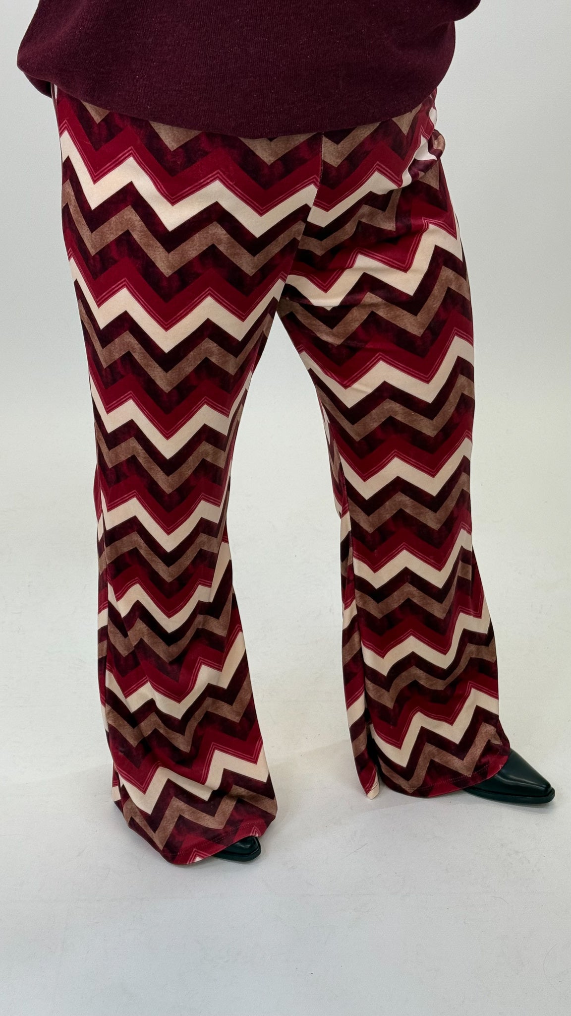 AUSGESTELLTE REISEHOSE - SCHWARZ