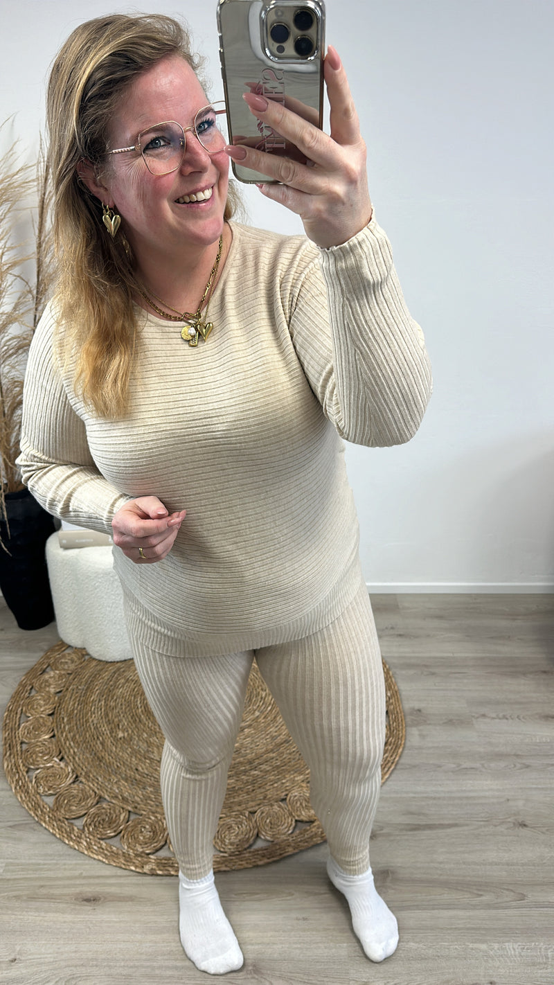 BLAIR COMFY SET 2-TEILIG ( bis 48) - 5 KLEIDUNGEN