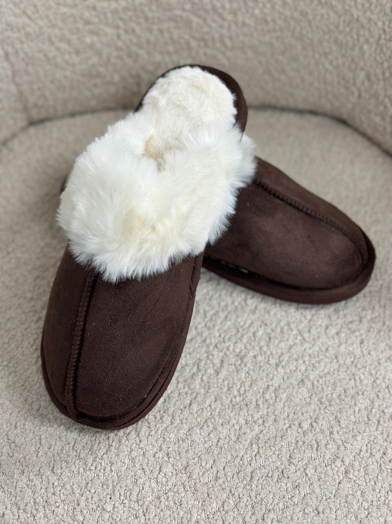 GROTE MAAT PANTOFFEL ARIA (MT 40 T/M 45) - 4 KLEUREN