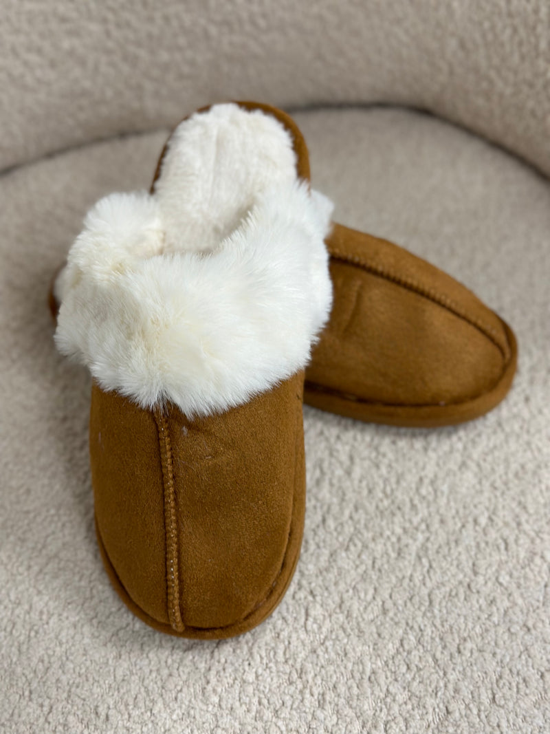 GROTE MAAT PANTOFFEL ARIA (MT 40 T/M 45) - 4 KLEUREN