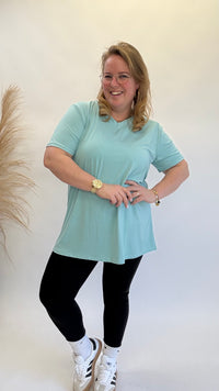 BASIC T-SHIRT V HALS - 1366