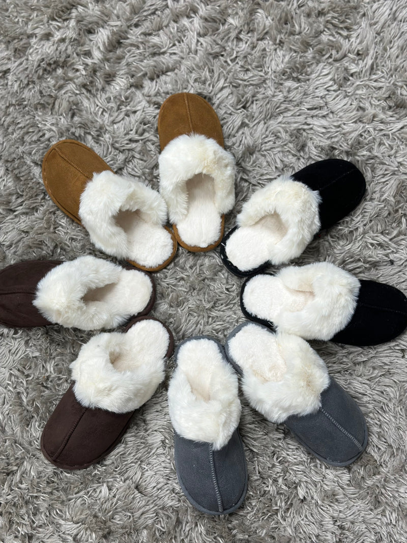 GROTE MAAT PANTOFFEL ARIA (MT 40 T/M 45) - 4 KLEUREN