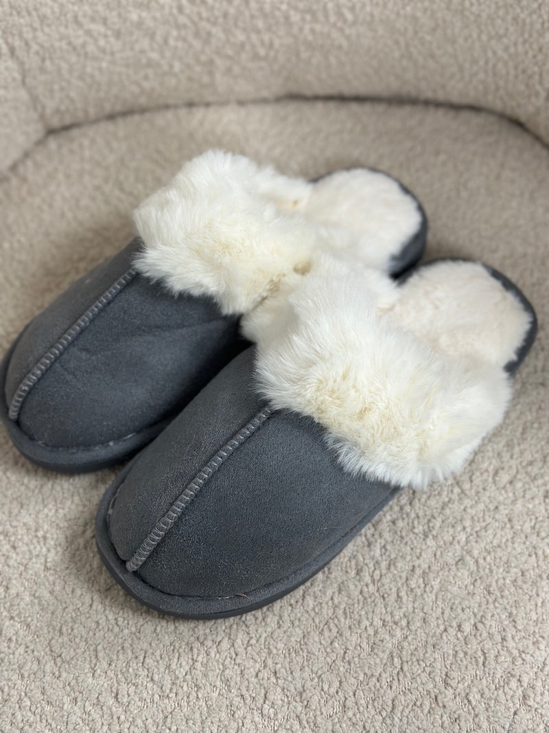 GROTE MAAT PANTOFFEL ARIA (MT 40 T/M 45) - 4 KLEUREN