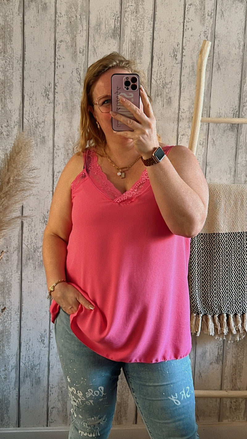 ESSIE TOP (36 t/m 46) - 26 KLEUREN