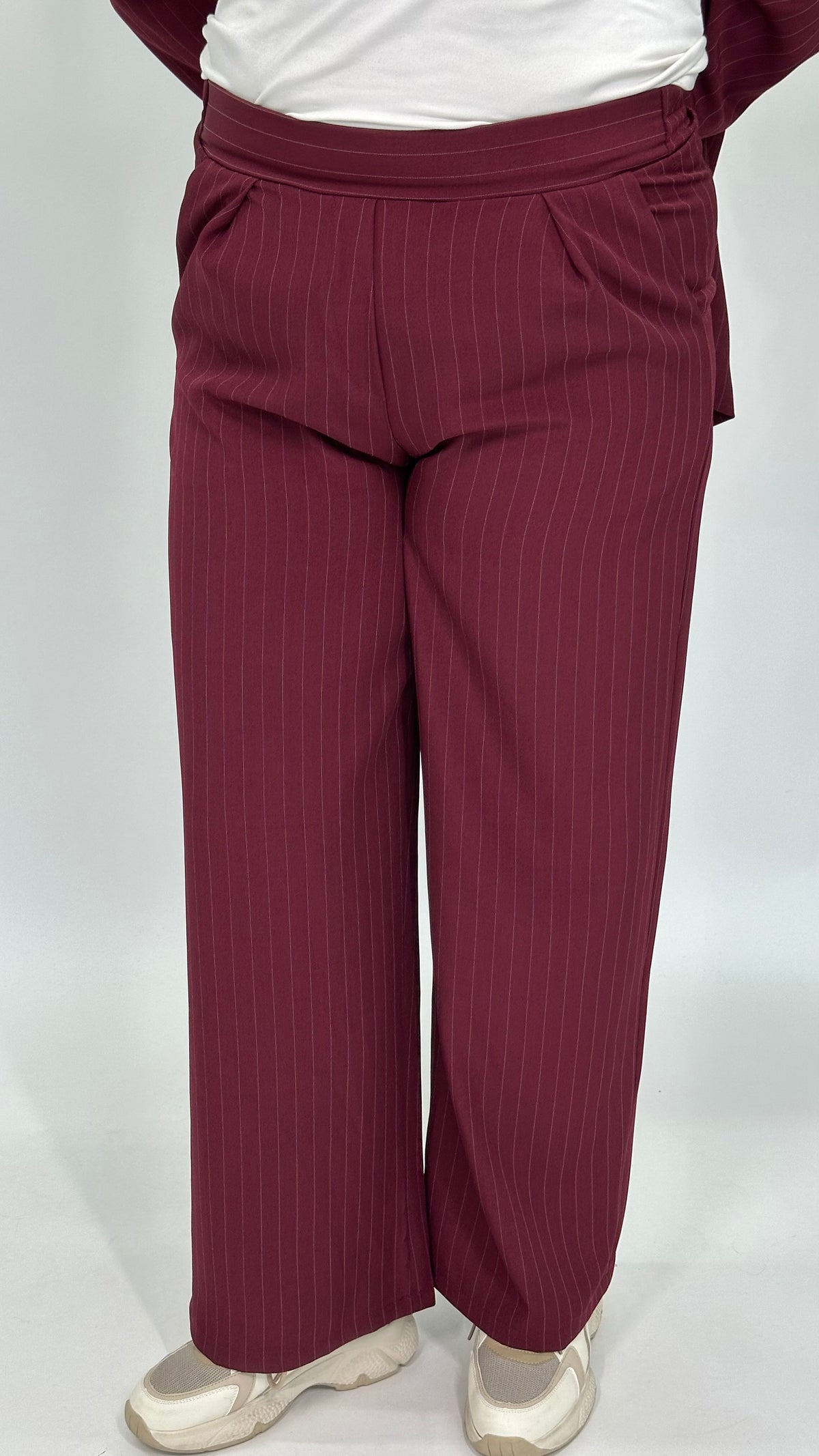 KRIJTSTREEP PANTALON BURGUNDY