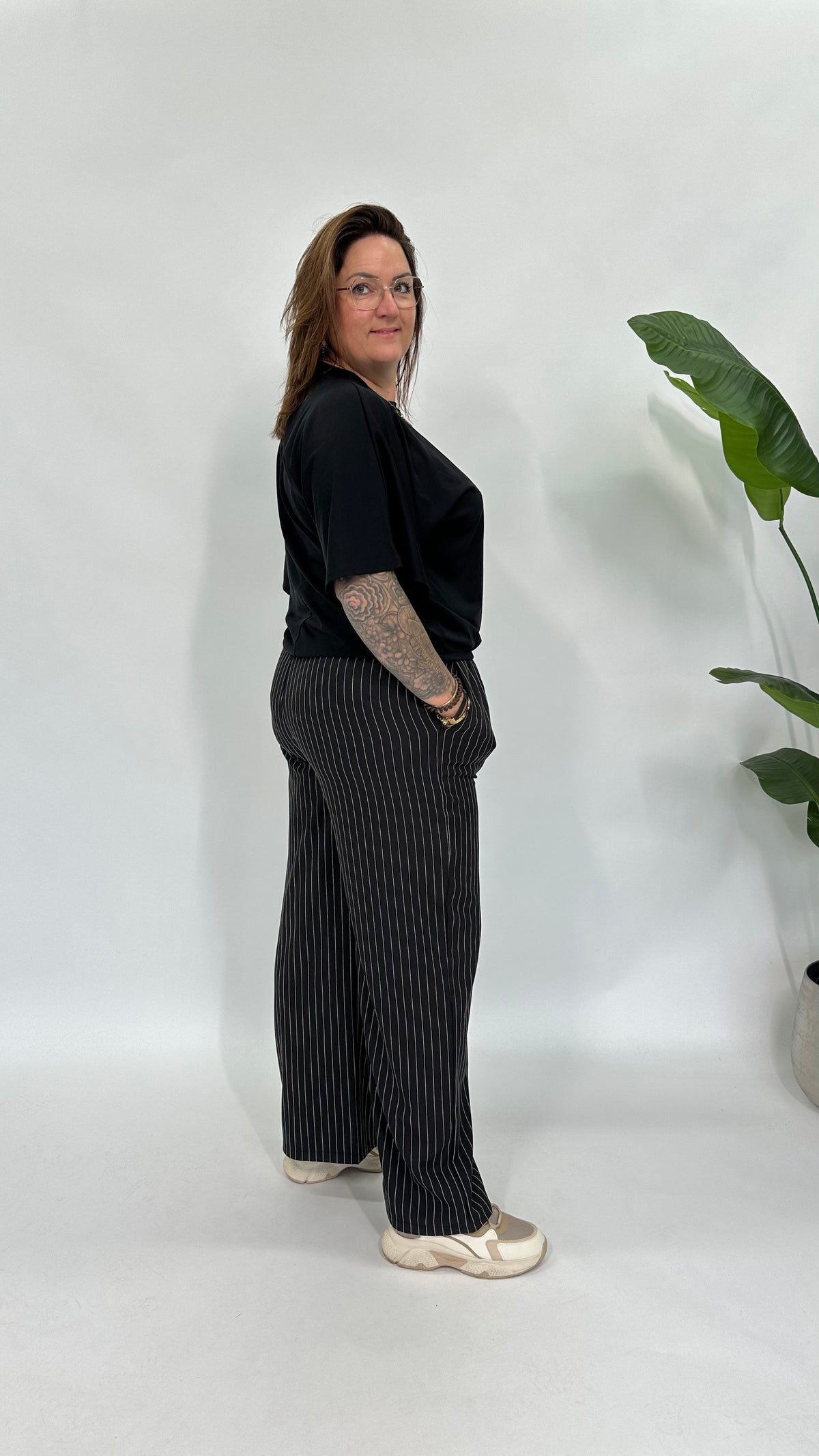 KRIJTSTREEP PANTALON ZWART
