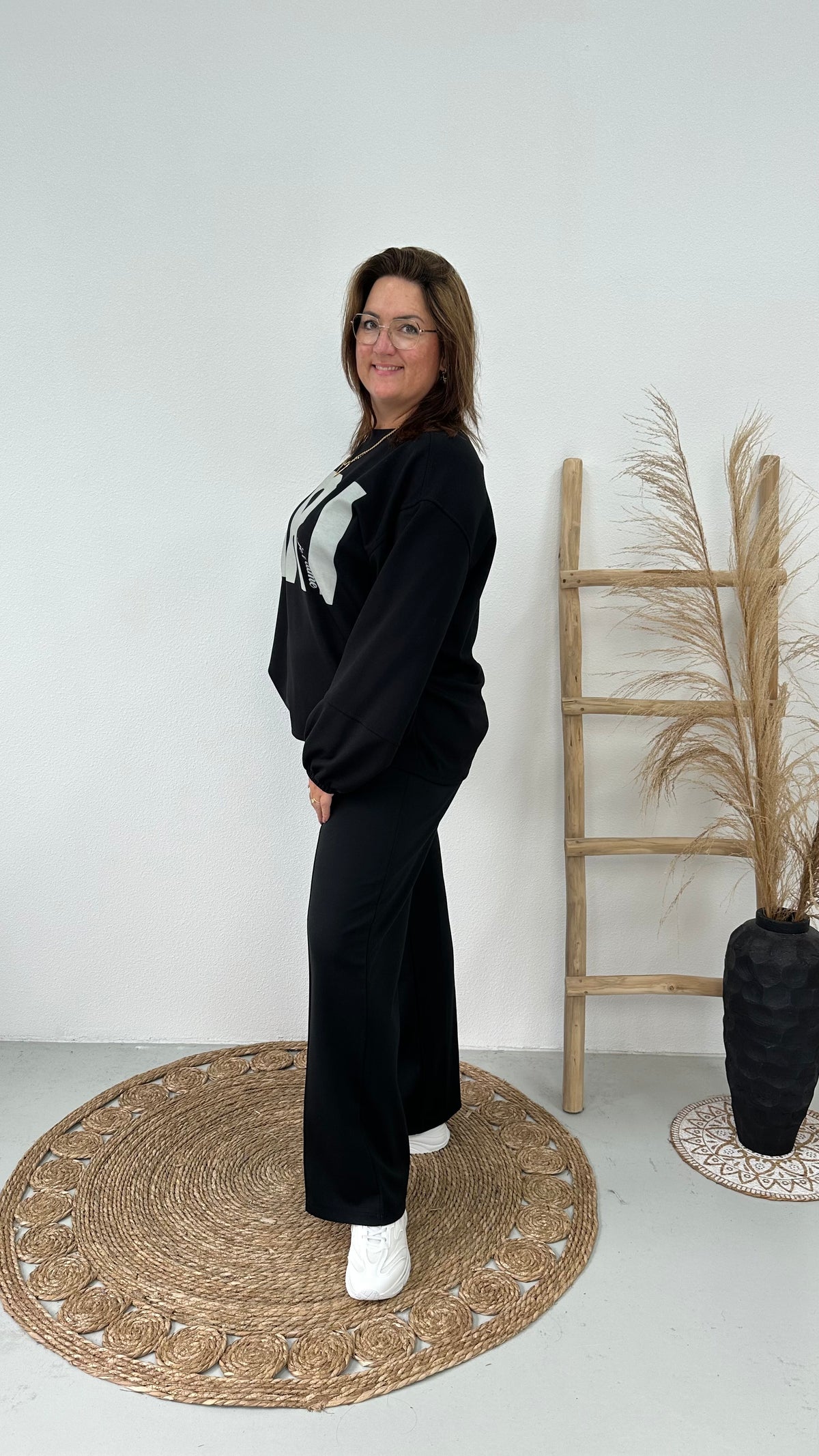 PARIS SWEATER ZWART