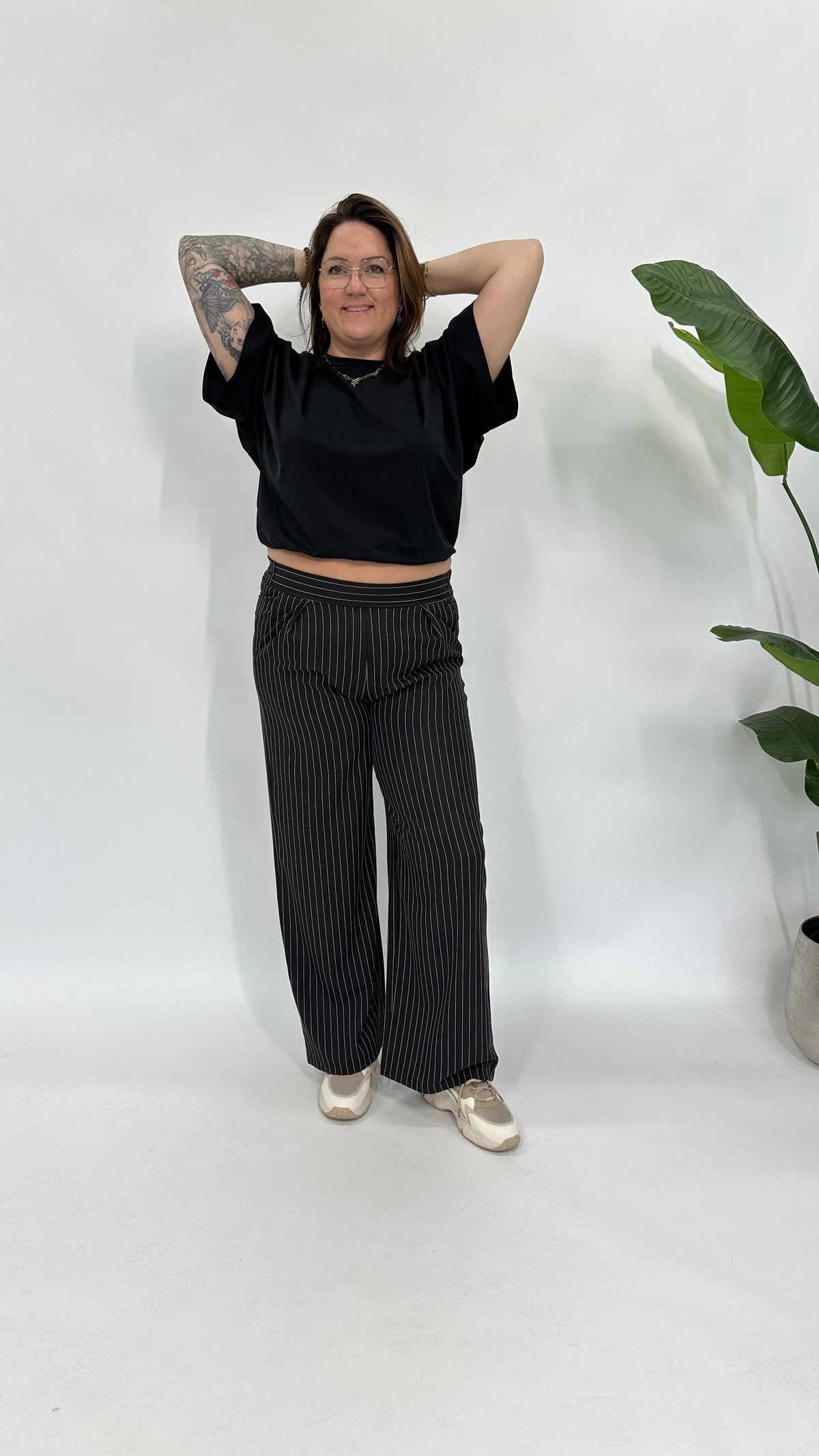KRIJTSTREEP PANTALON ZWART