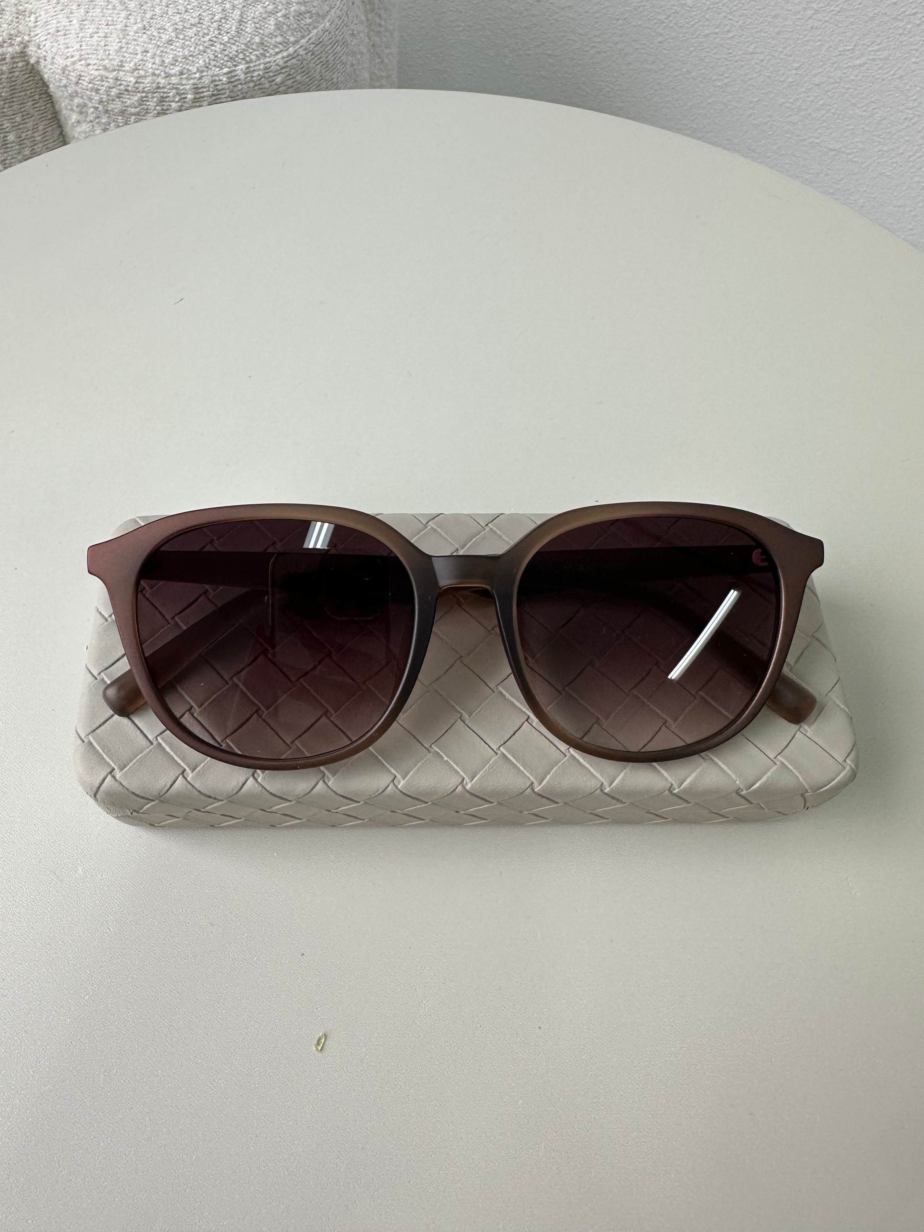 ZONNEBRIL MET KOKER - GISELLE