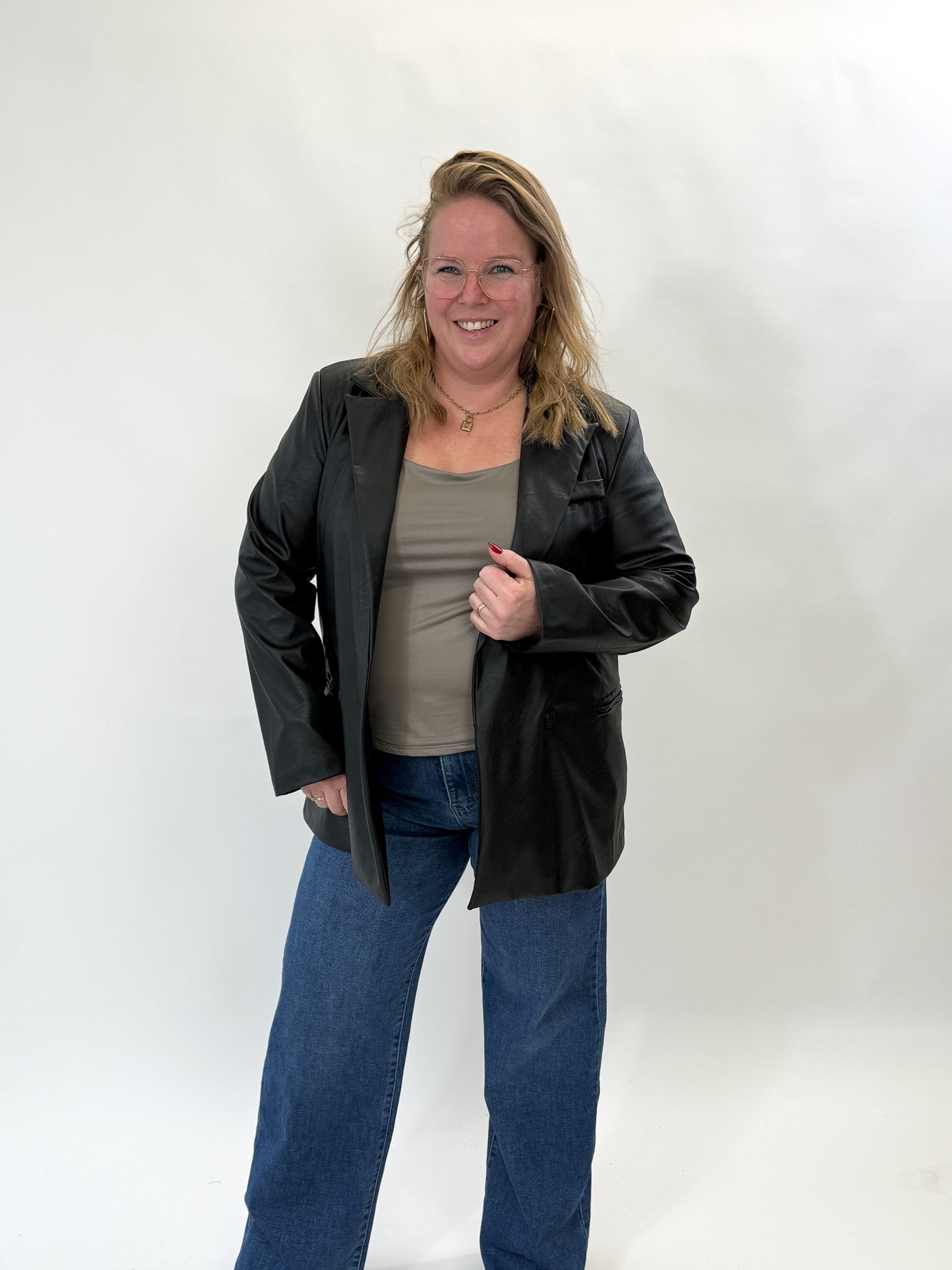 LINNIES LEATHER LOOK BLAZER ZWART