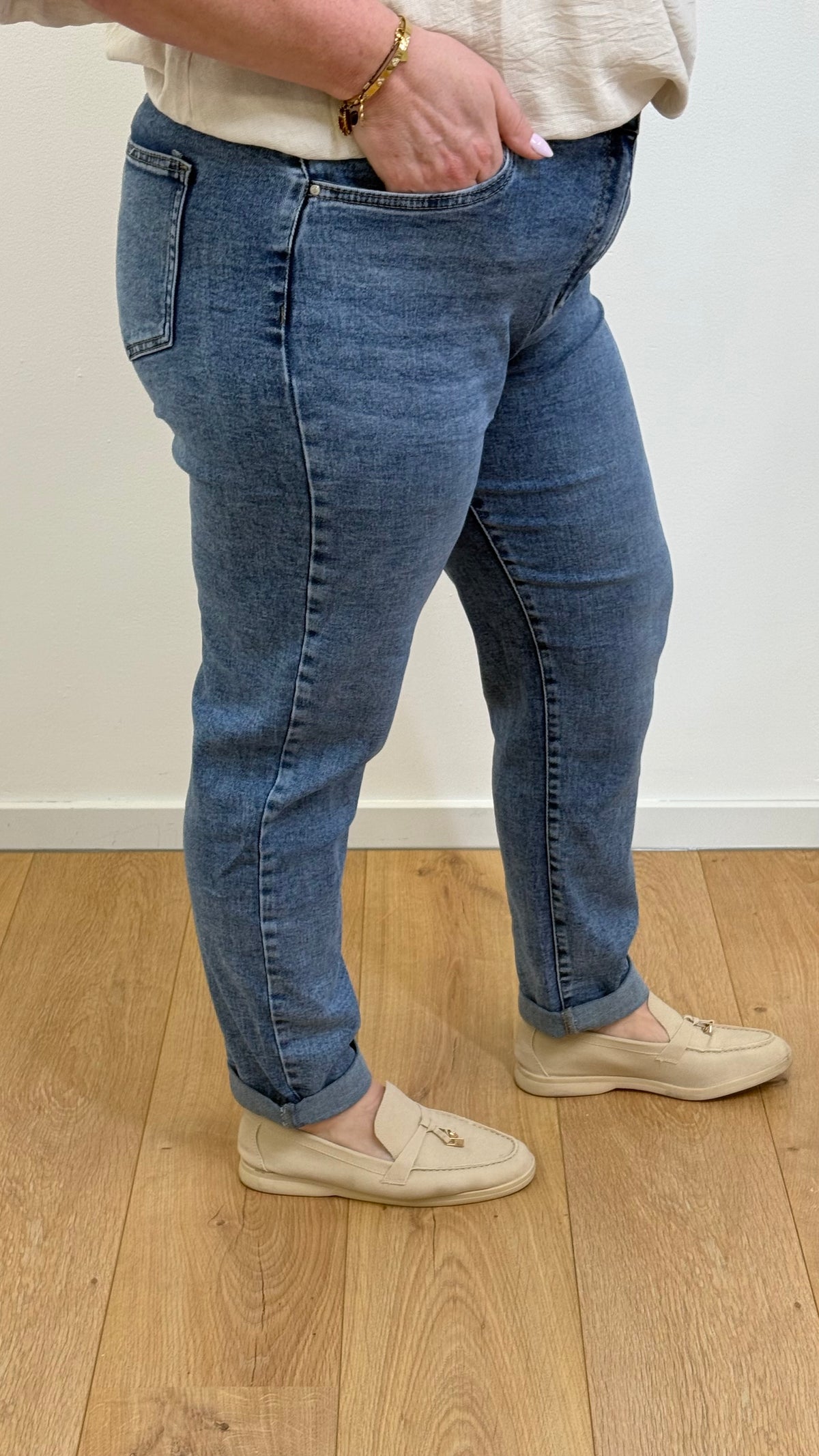 KATHY GOODIES JEANS MOM  C120- DENIM