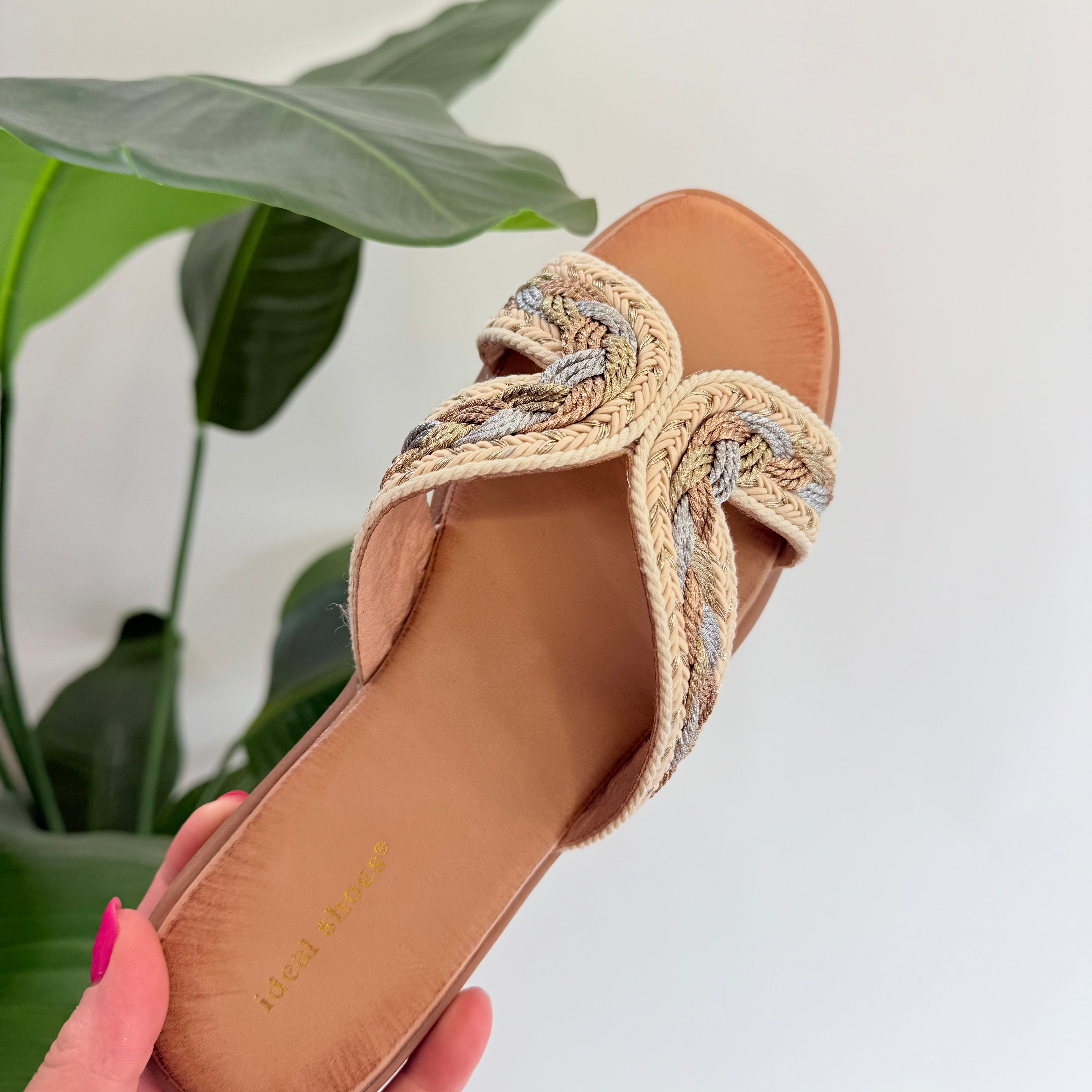 IBIZA STYLE SLIPPER - GOUD