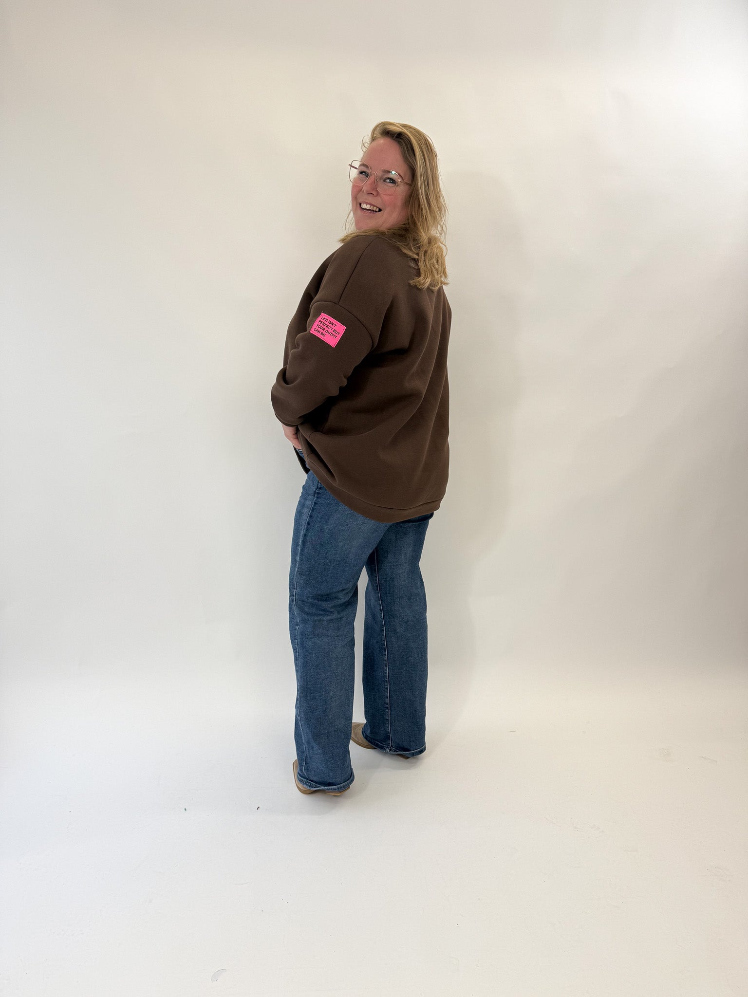 LIFE ISN'T PERFECT TRUI - 1889