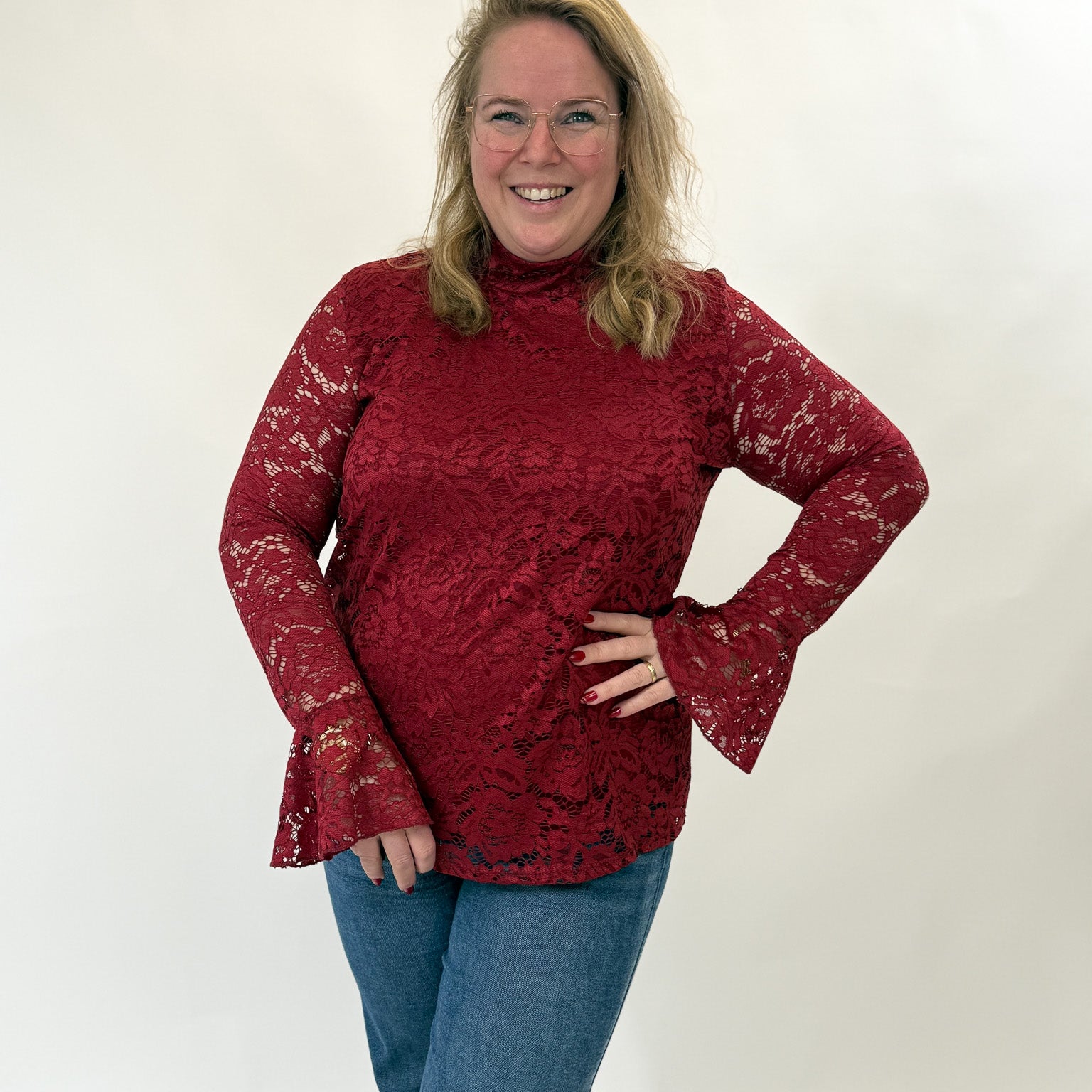 LACE TOP MET FLARED MOUW - 1892