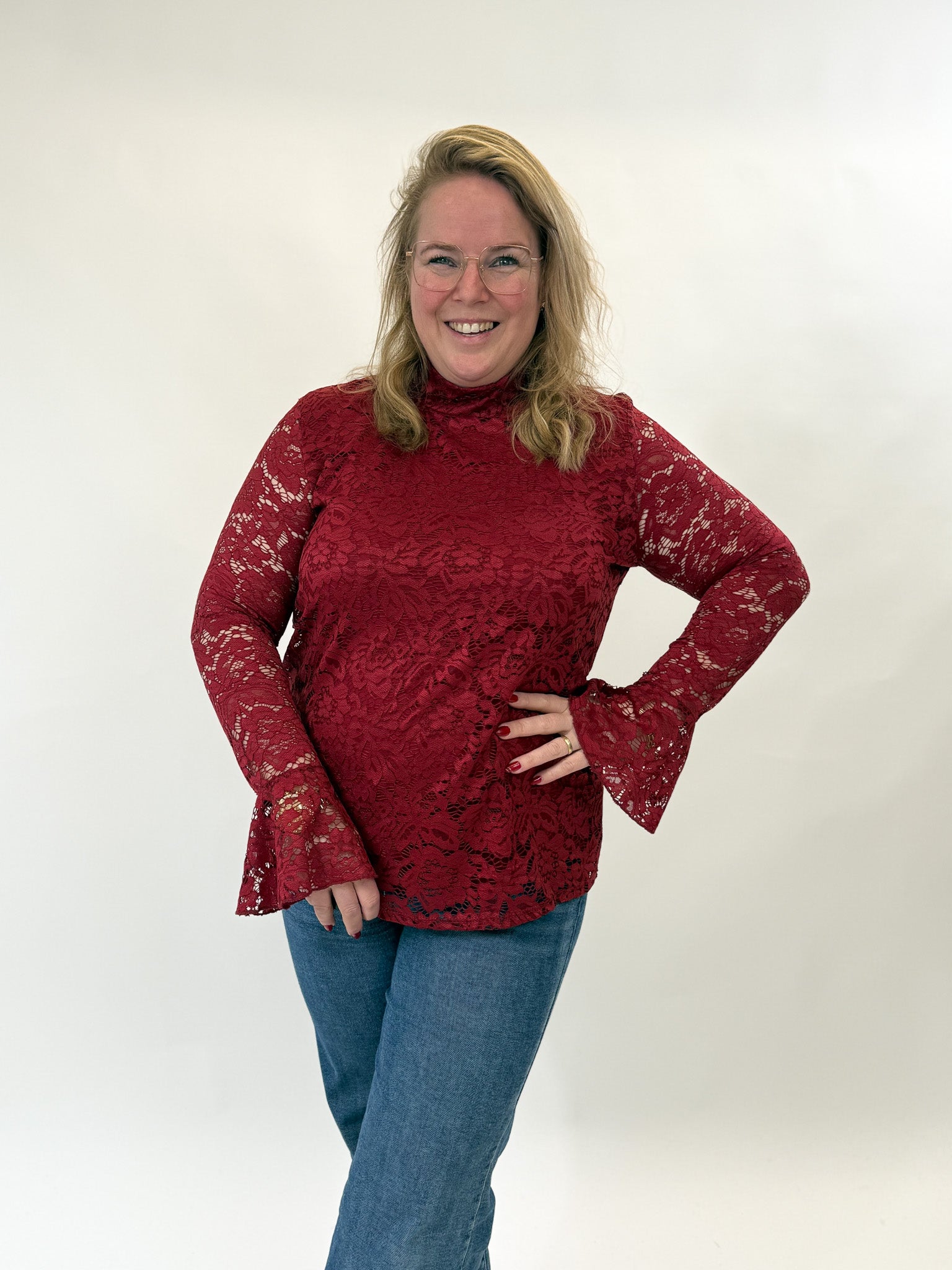 LACE TOP MET FLARED MOUW - 1892