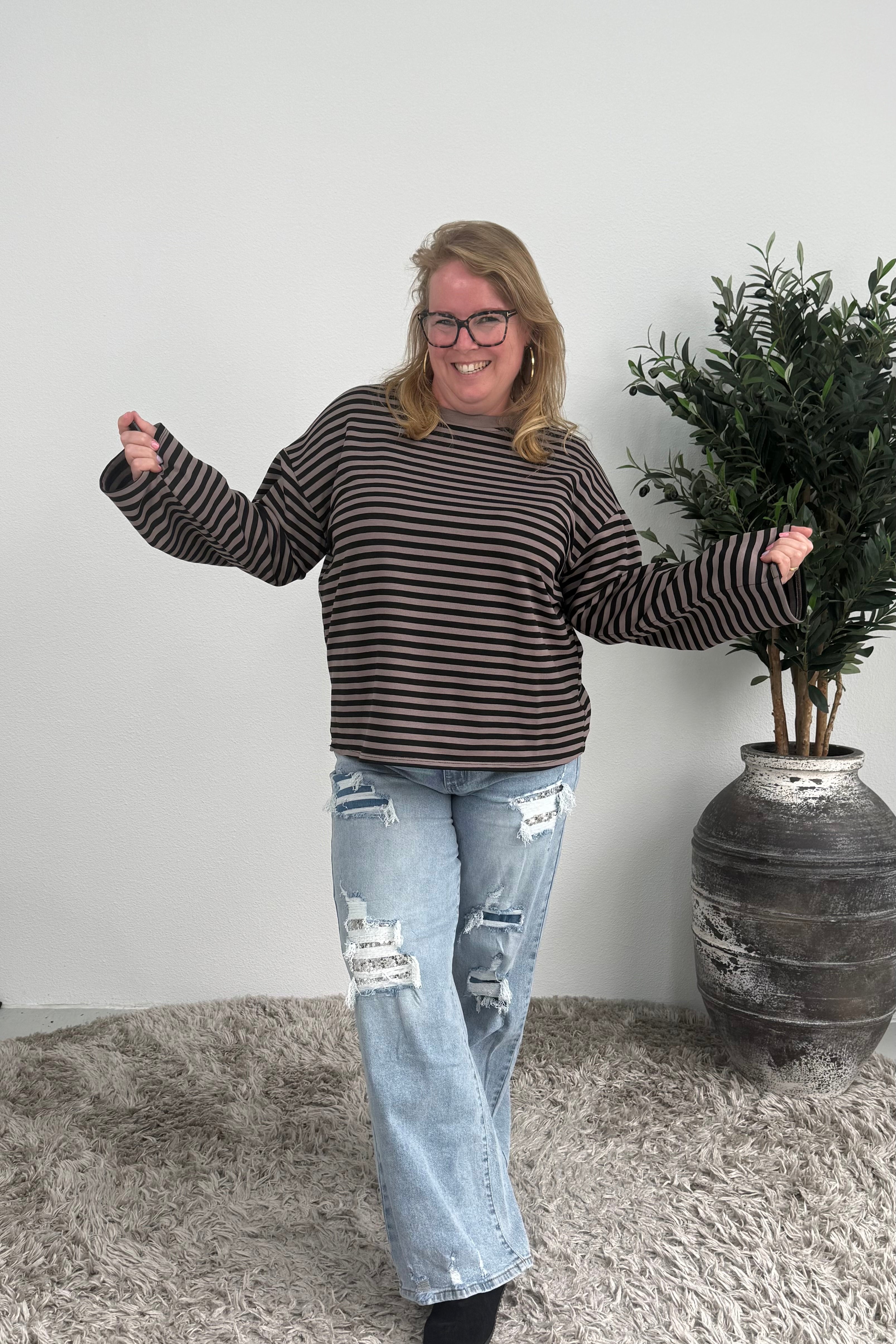 STREEP SHIRT LONGSLEEVE ZWART/TAUPE