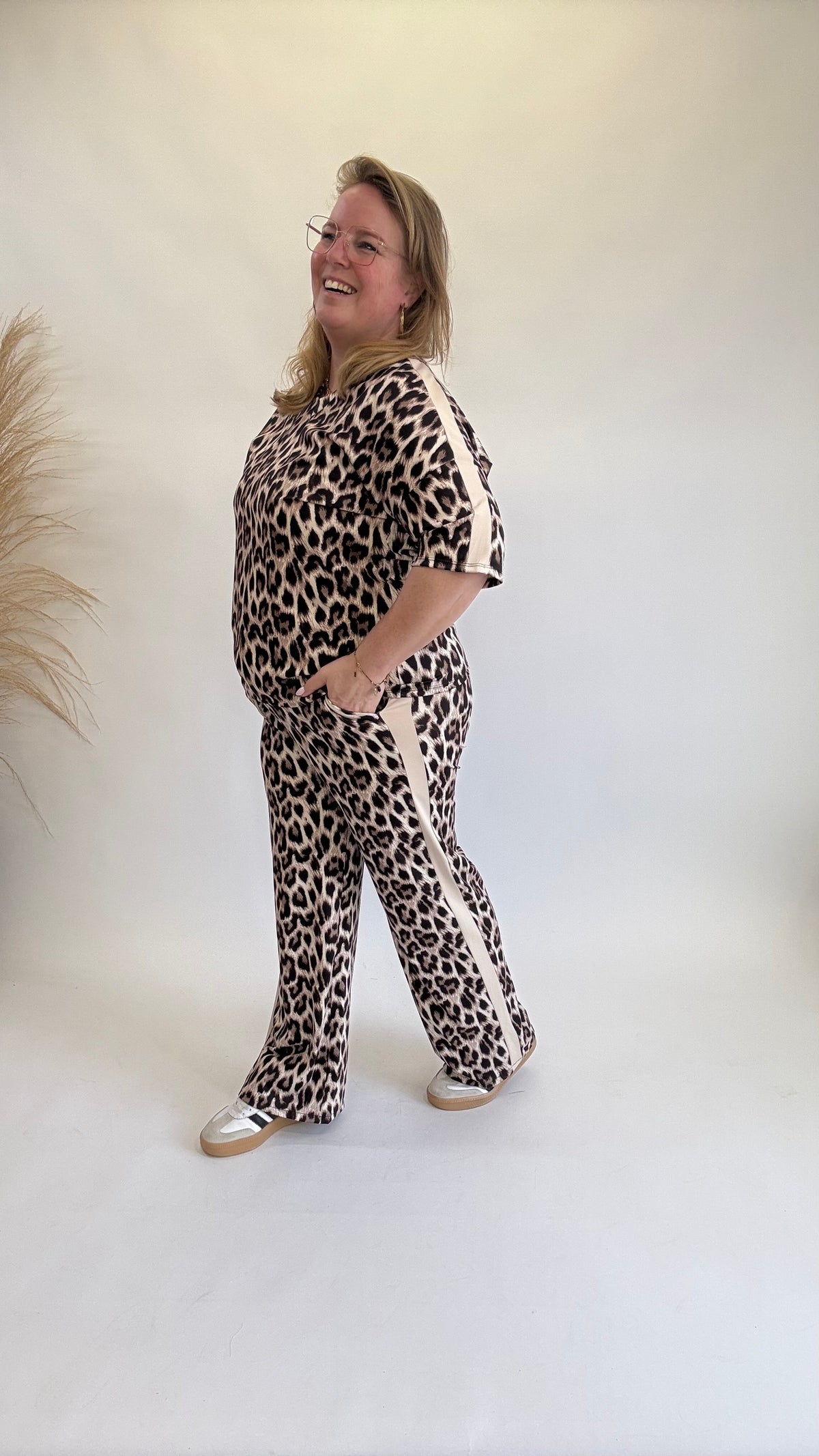JOGGER-HOSE (40 B/M 48+) – 3 KLEID