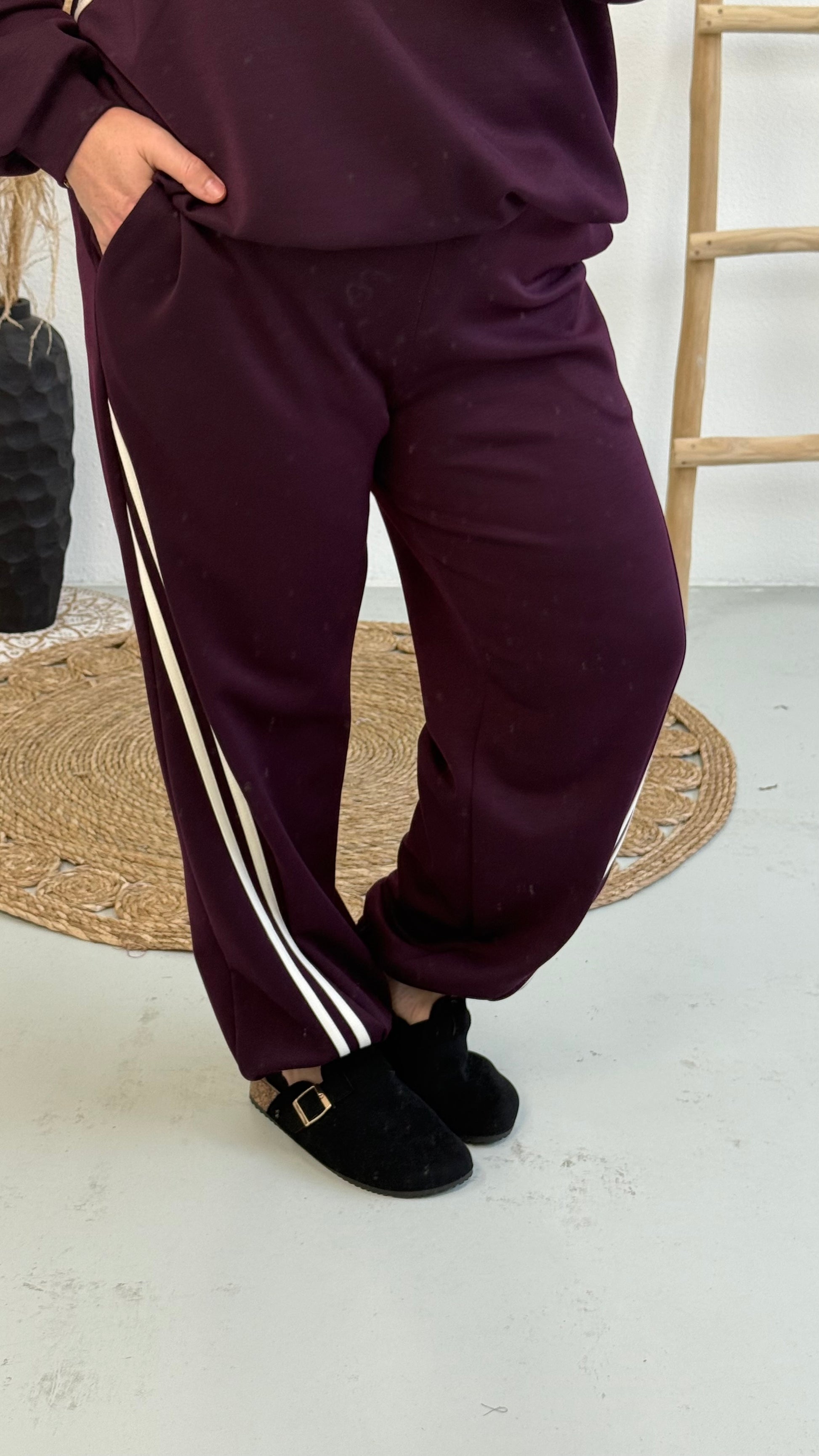 SPORTI JOGGER MET DUBBELE STREEP - 2192