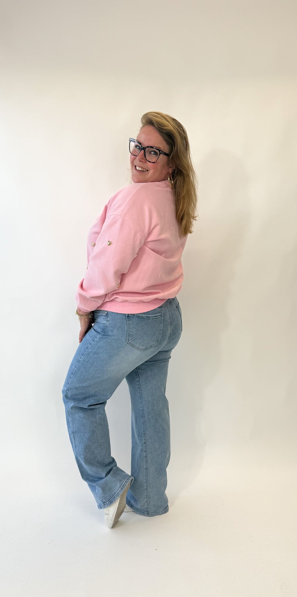 HEART STUD SWEATER - 1904