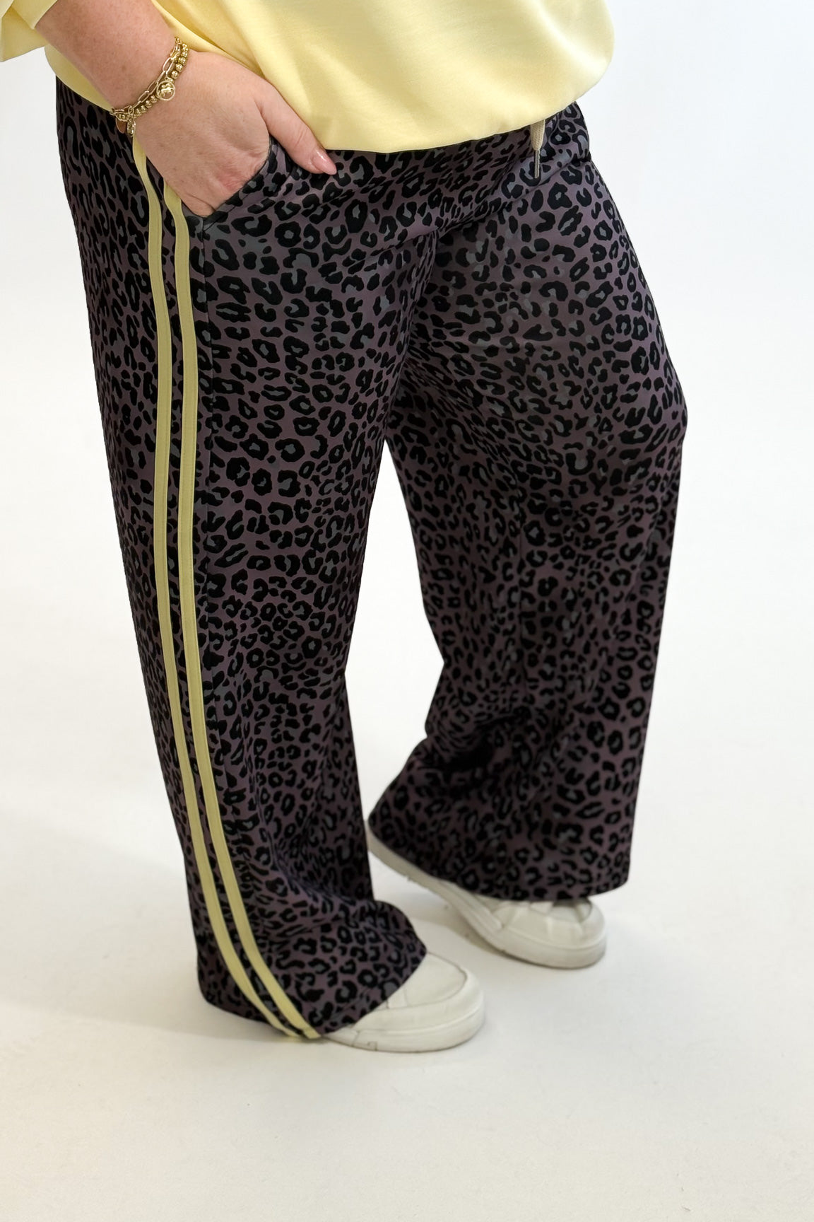 FLAIR REISEHOSE (36 bis 52) - ZWART