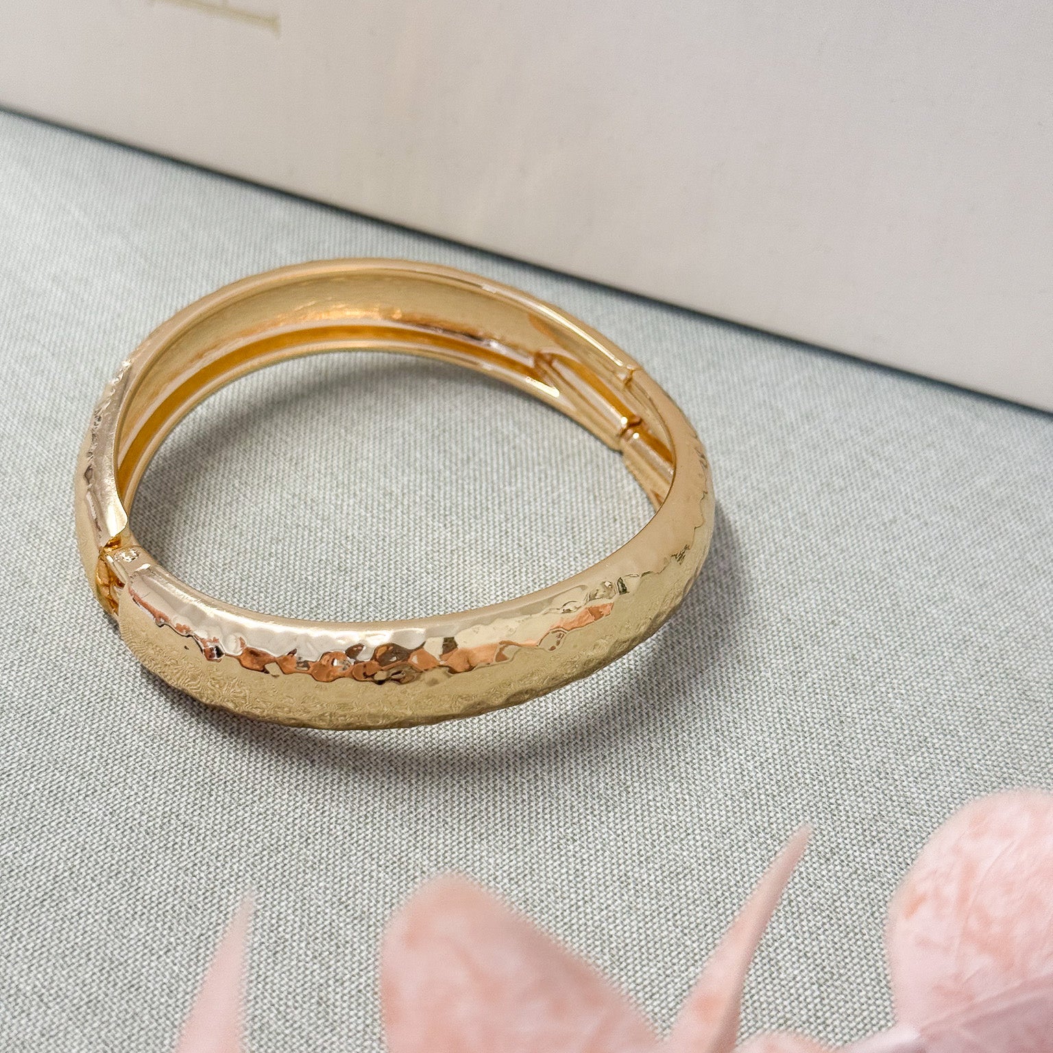 RAW BANGLE