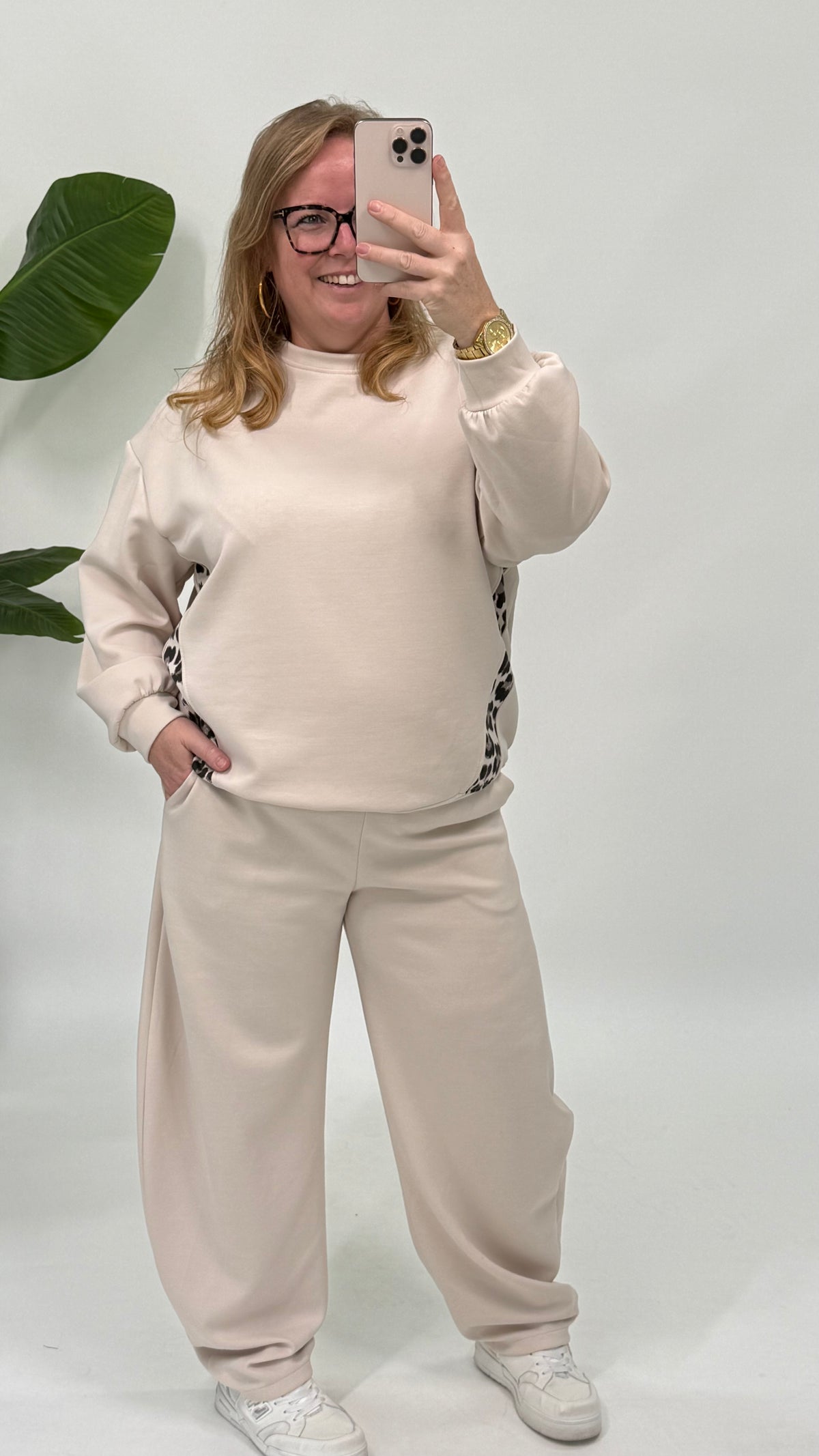 BARREL JOGGER OFF WHITE