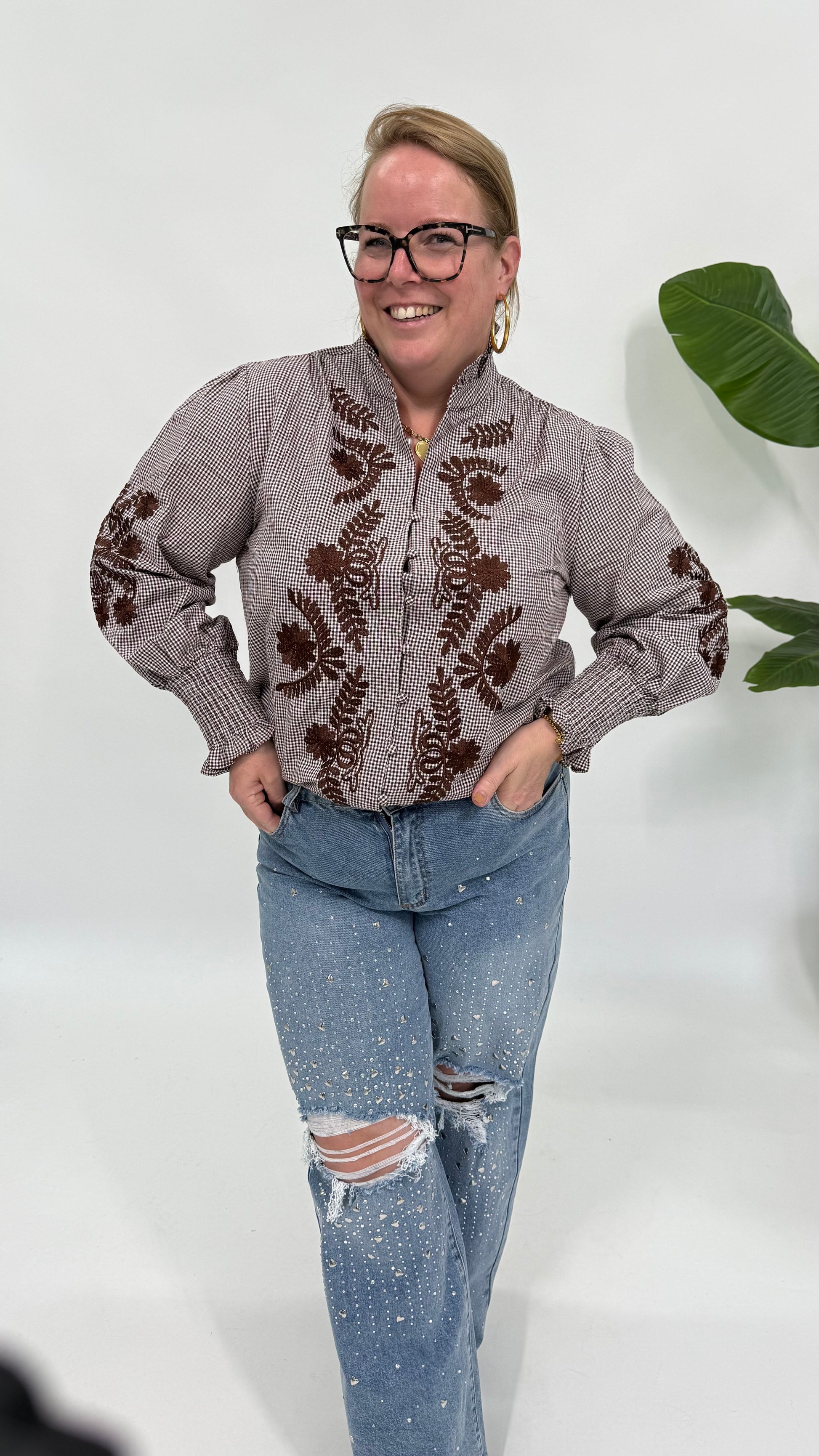 RUITJES BLOUSE MET BLOEMEN ESPRESSO