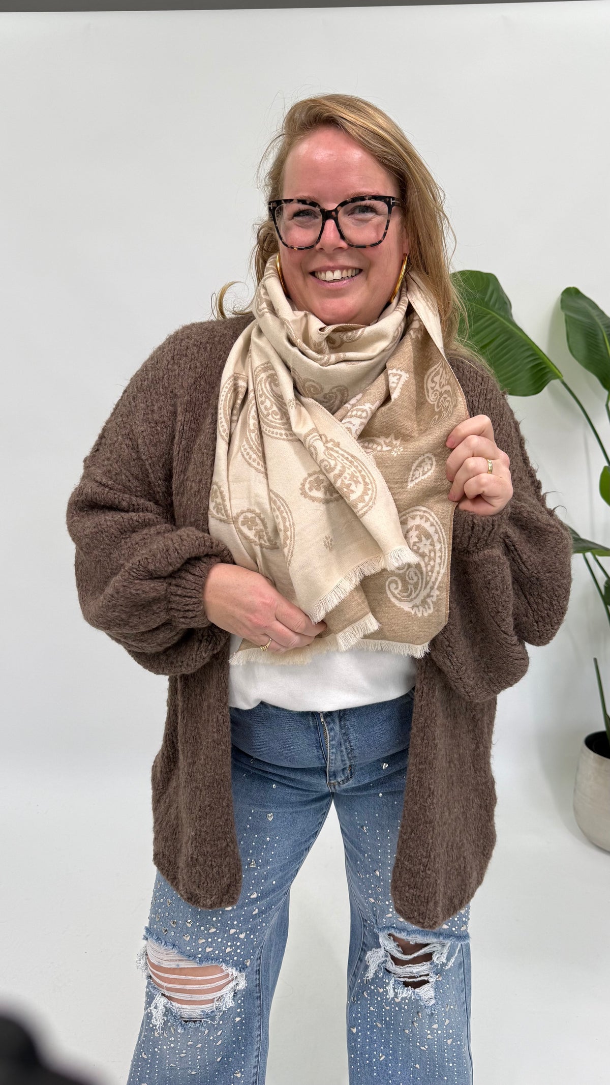SJAAL MET PAISLEY PRINT BEIGE