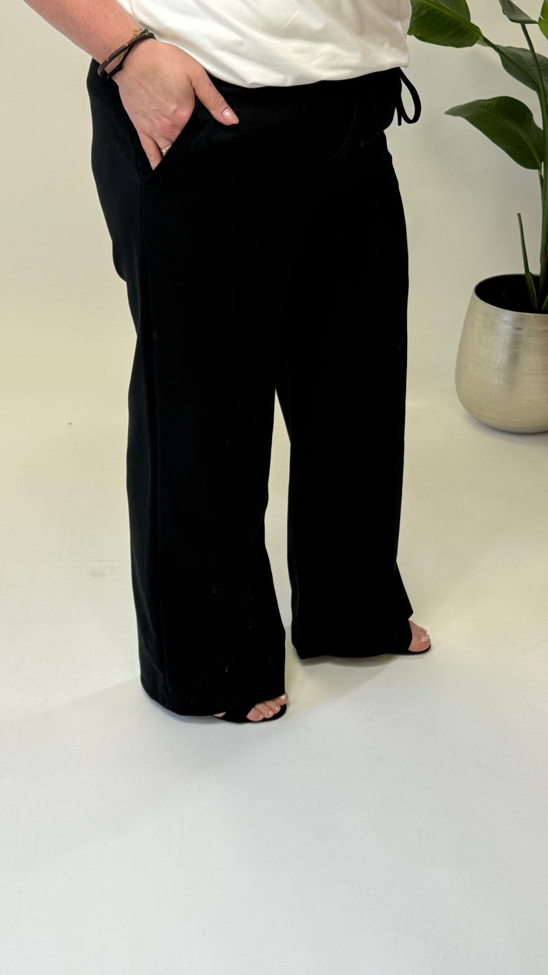JOGGER-HOSE (40 B/M 48+) – 3 KLEID