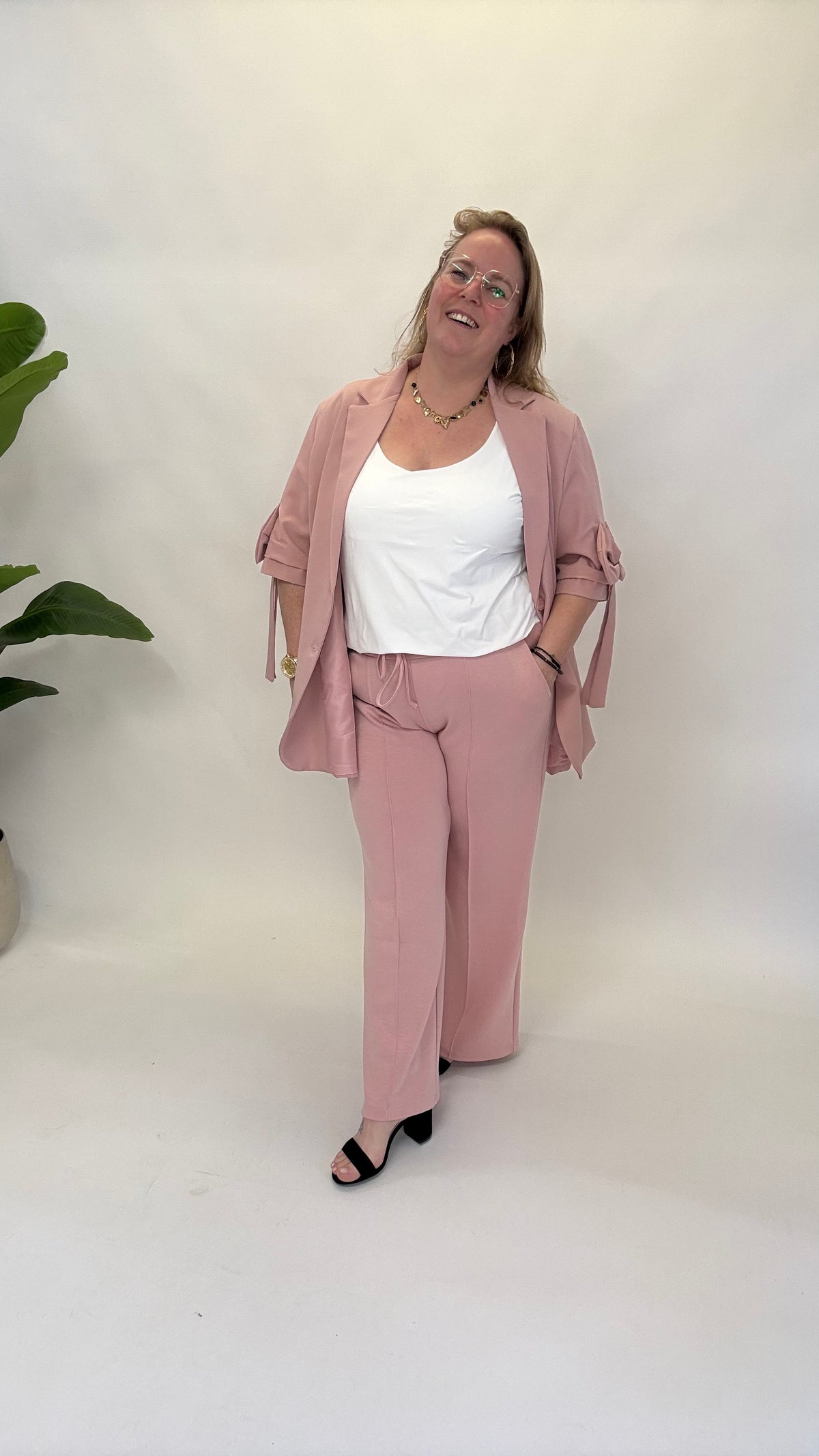JOGGER-HOSE (40 B/M 48+) – 3 KLEID