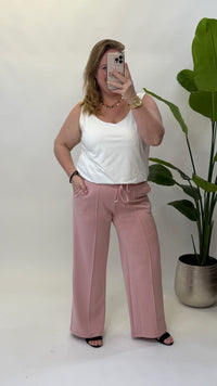 JOGGER-HOSE (40 B/M 48+) – 3 KLEID