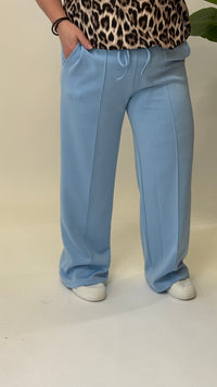 JOGGER-HOSE (40 B/M 48+) – 3 KLEID