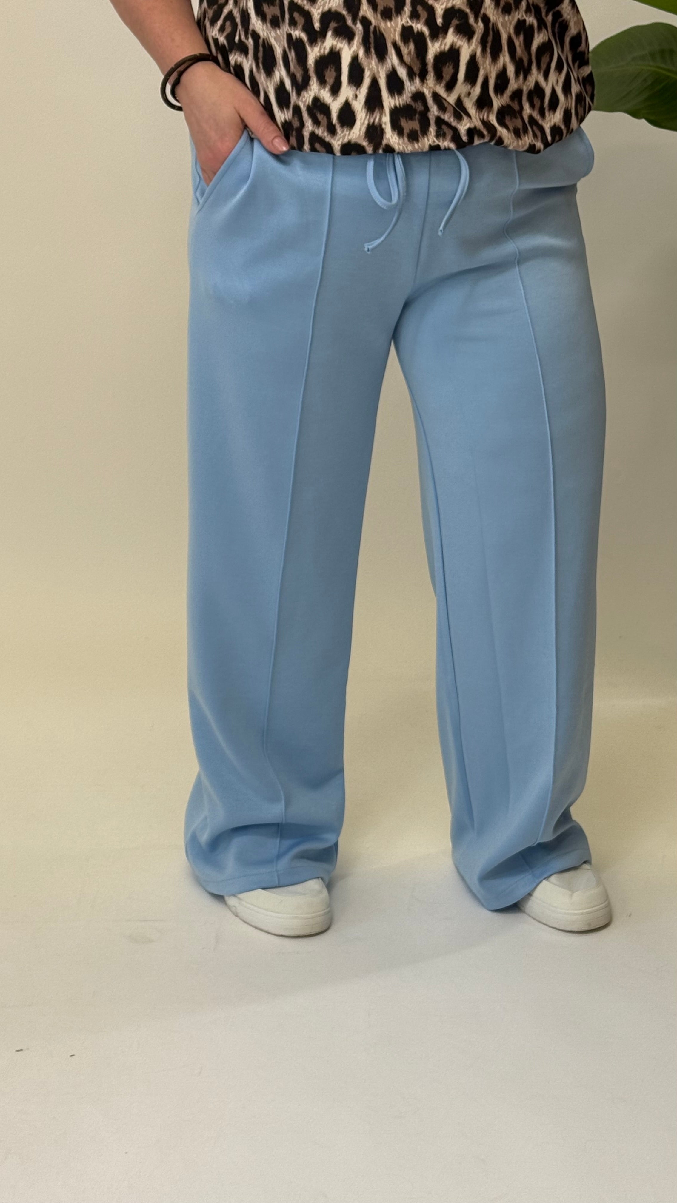 JOGGER-HOSE (40 B/M 48+) – 3 KLEID