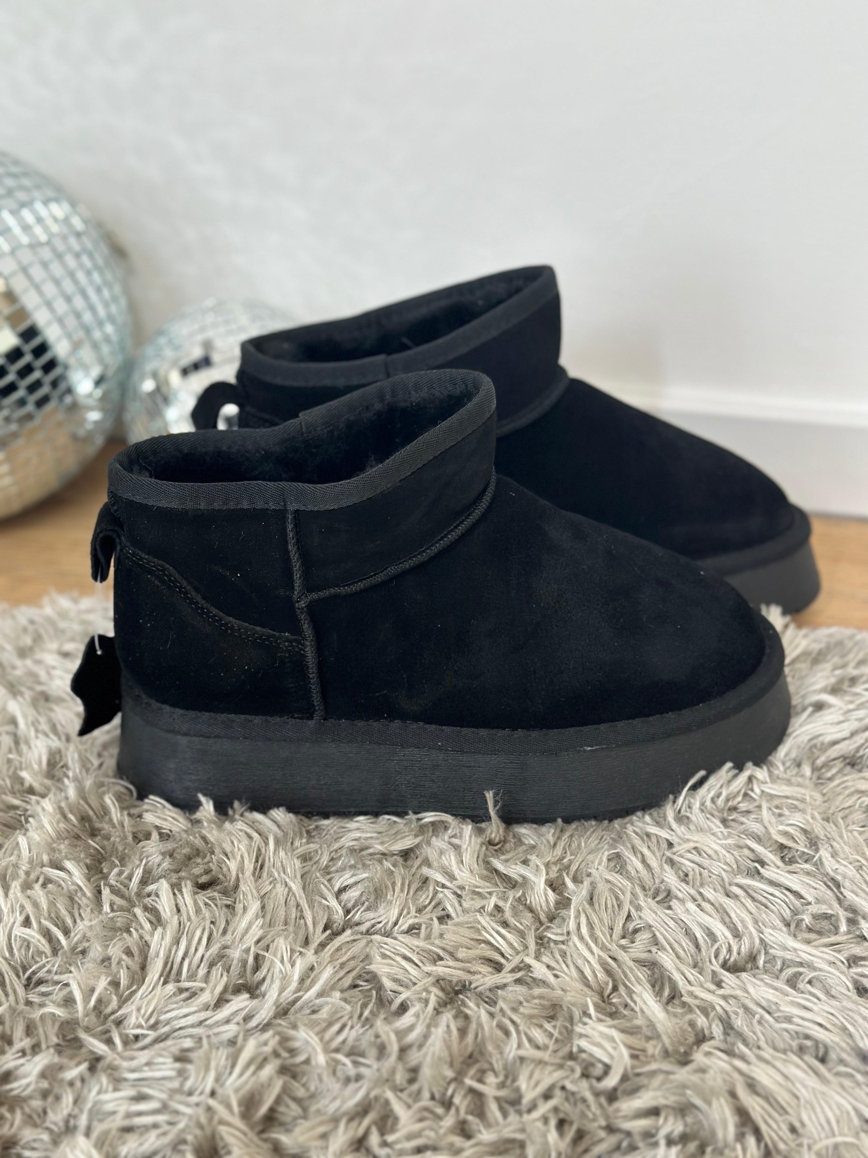 UGGIE BOOTS REAL LEATHER LS780 / ZWART