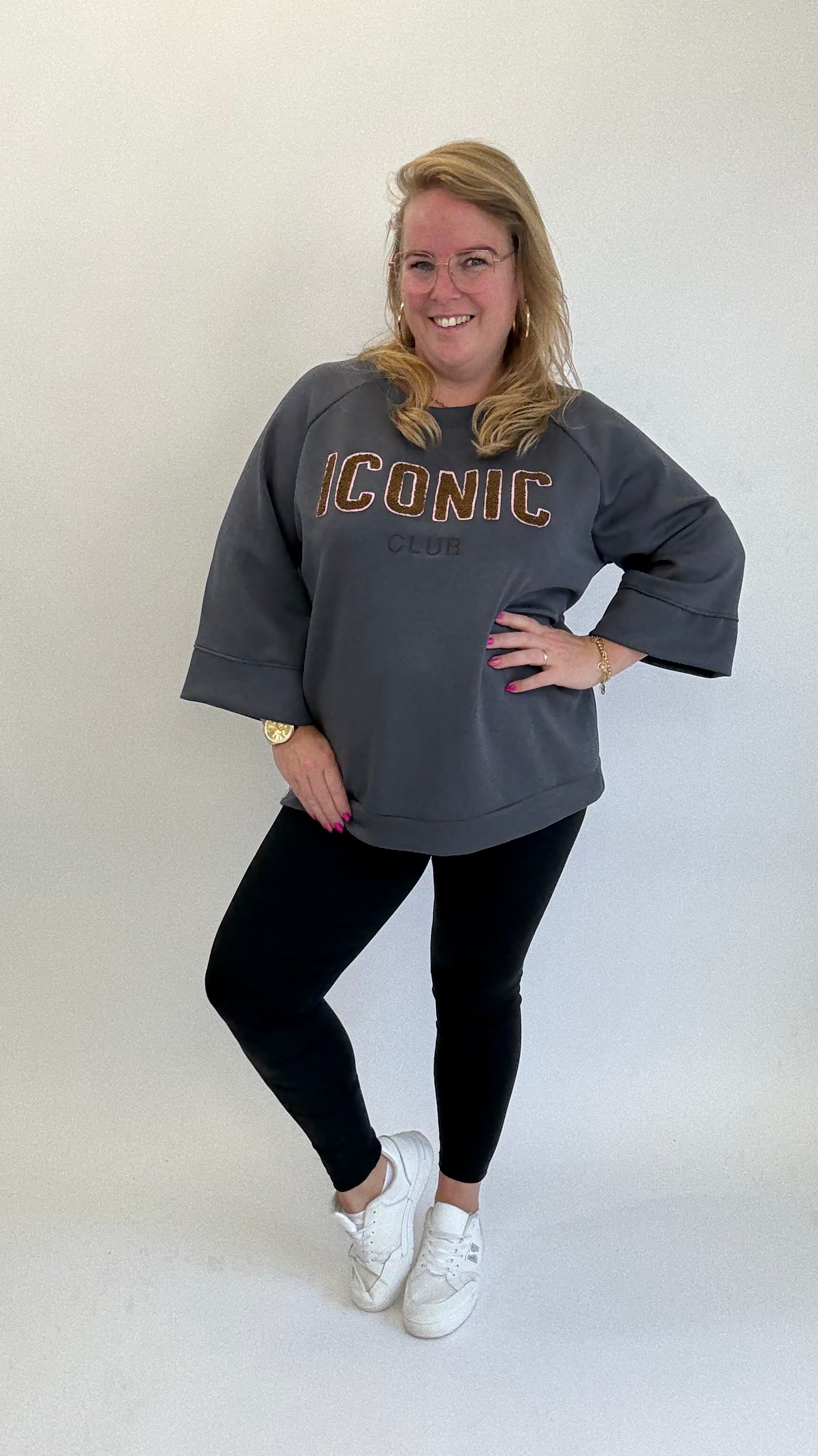 ICONIC SWEATER - 1685