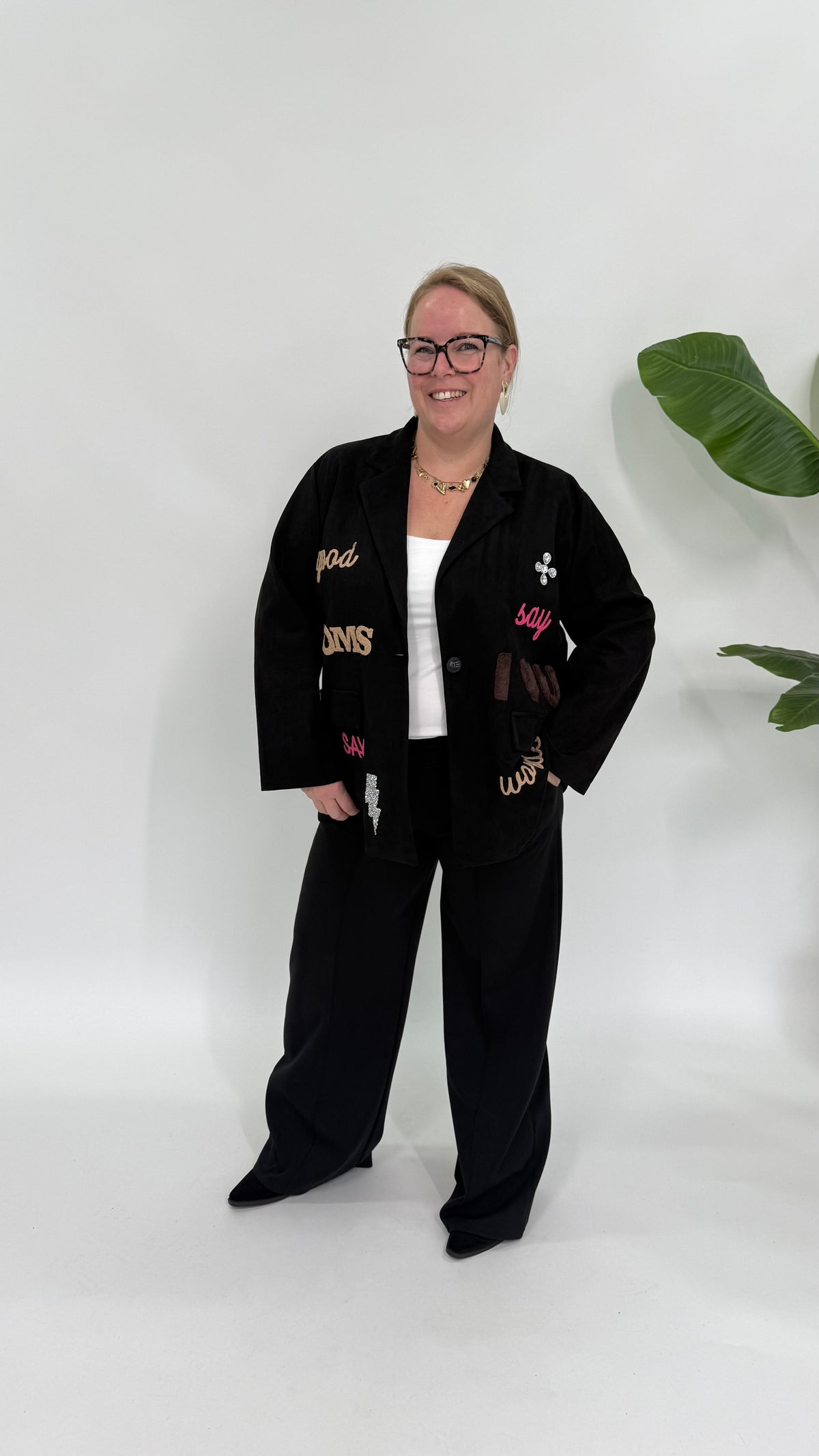 SUEDE LOOK WORDS BLAZER ZWART