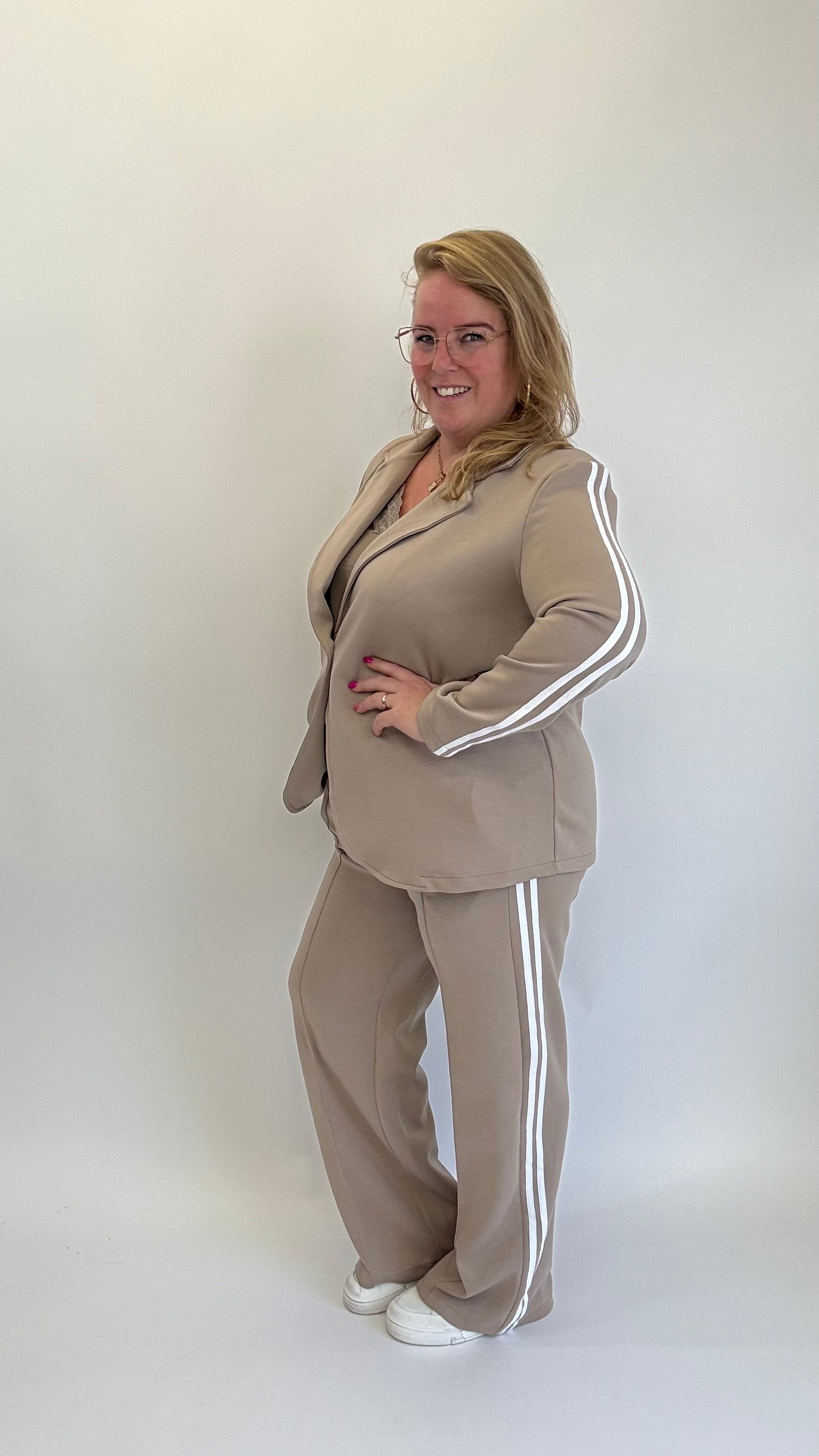 AVY 2-TEILIGES SET - 8 KLEINE