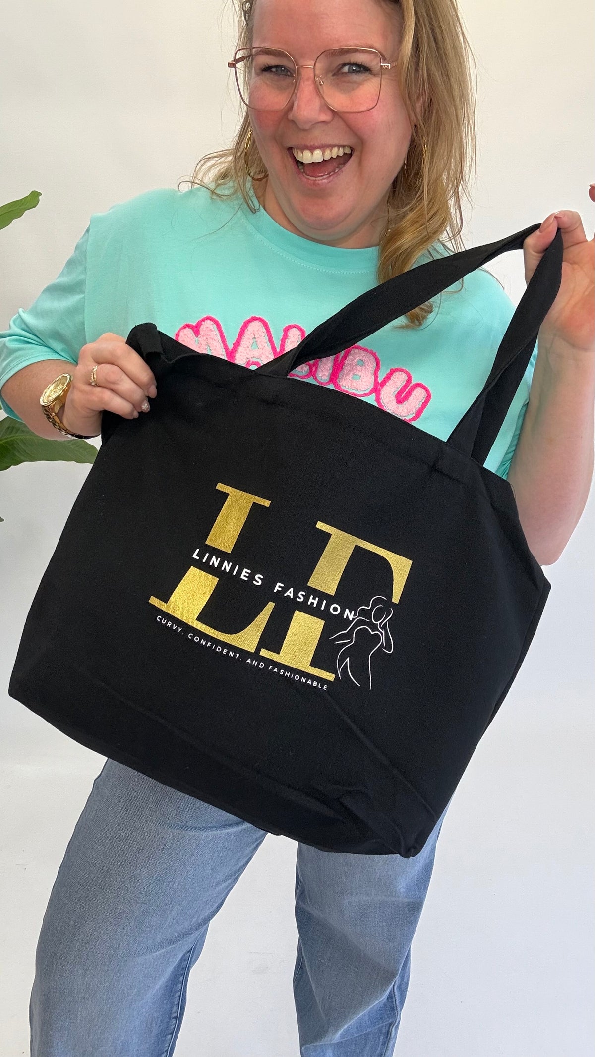 CANVAS LINNIES THE LABEL TAS