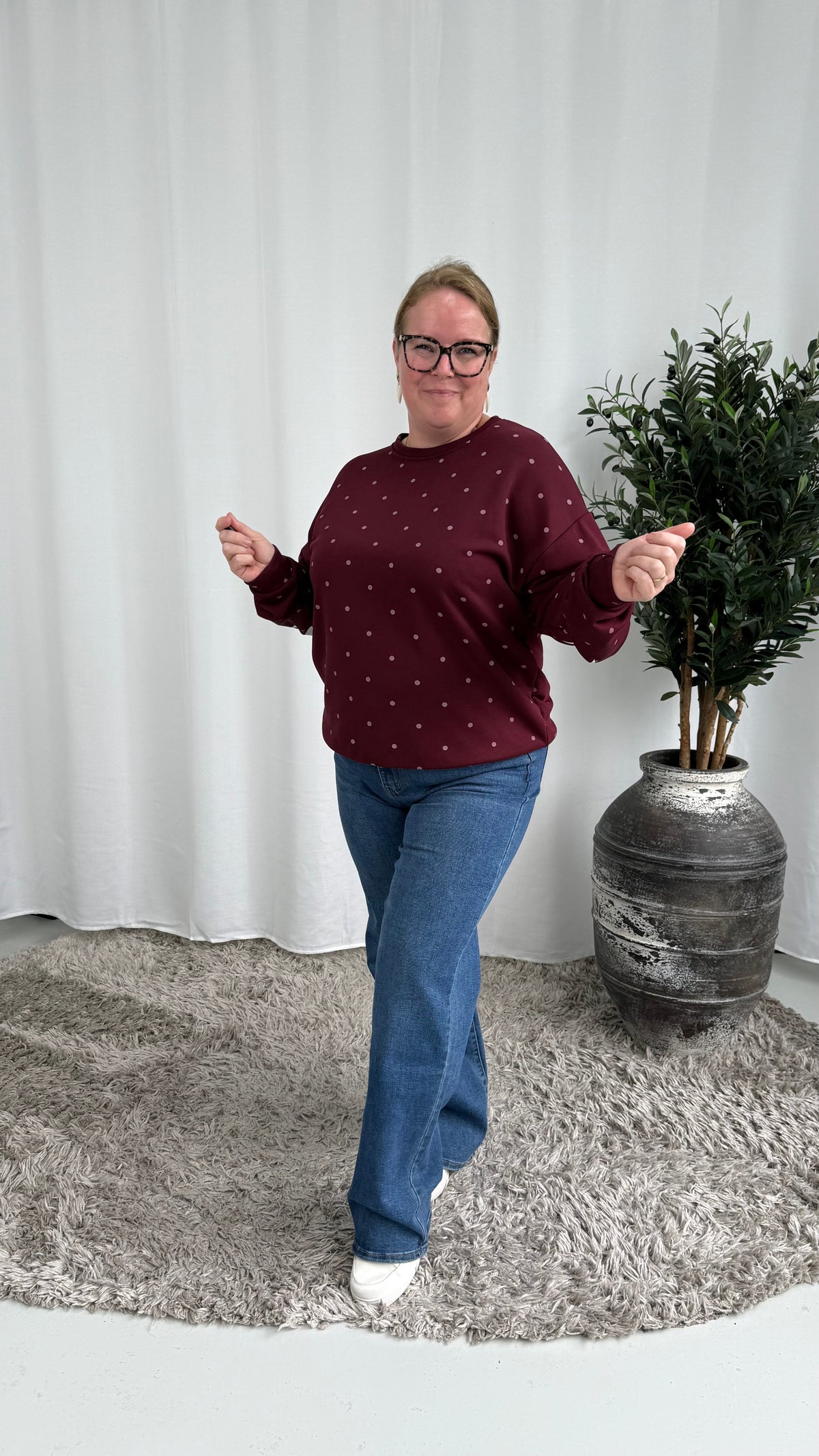 BISOUS DOTS SWEATER BORDEAUX