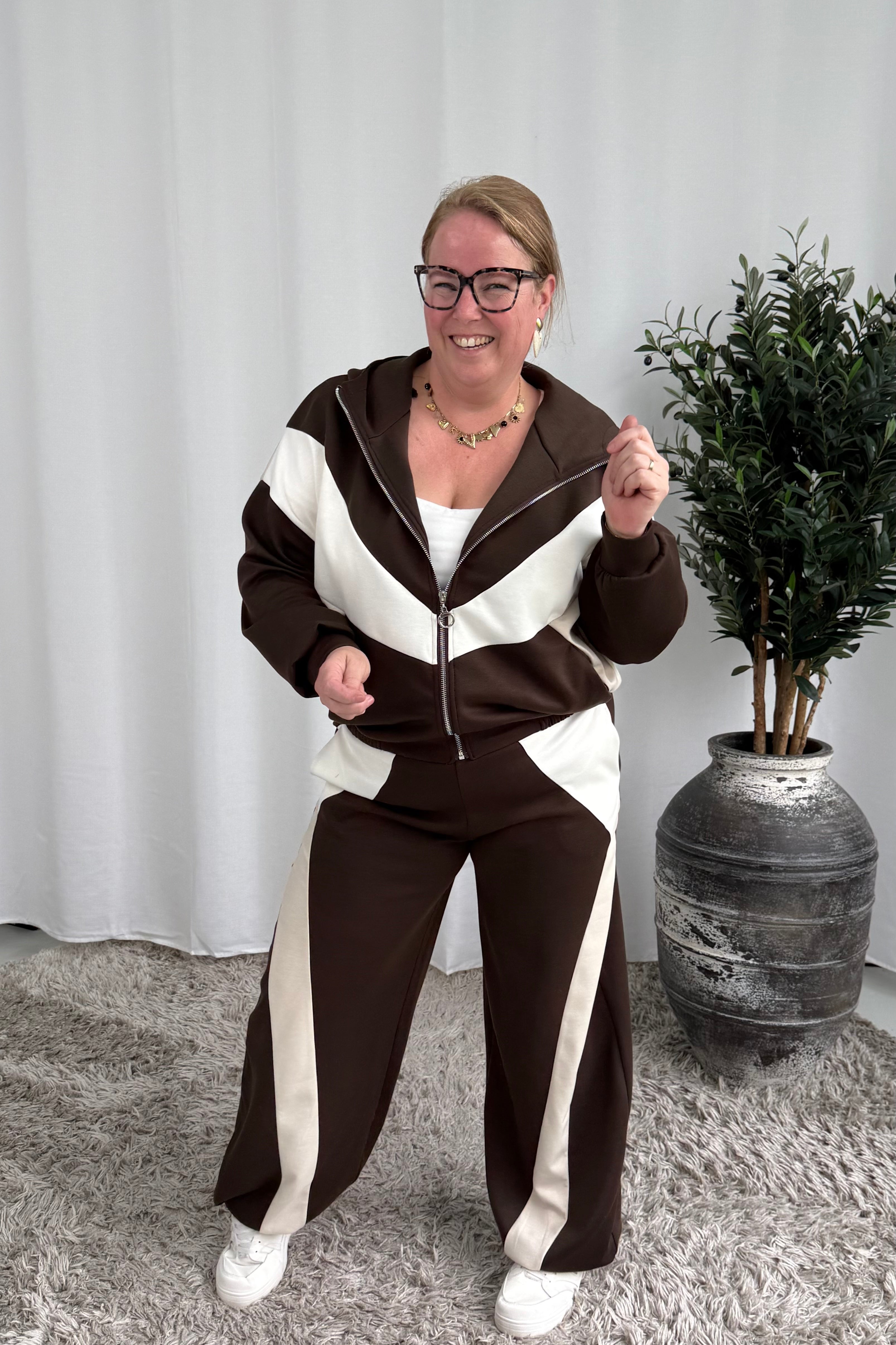 STREEP SET MET BARREL BROEK ESPRESSO