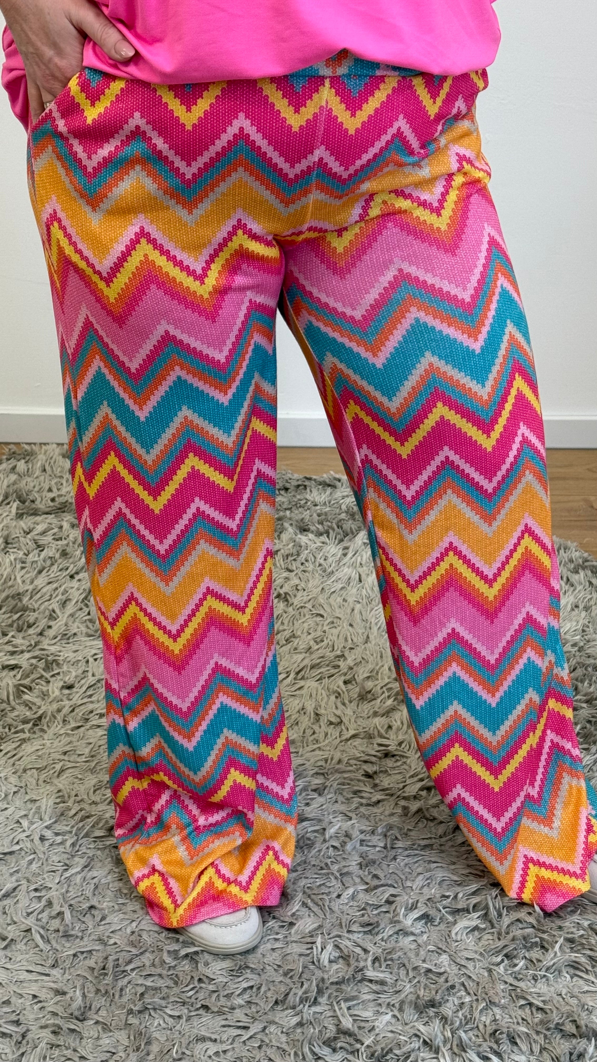 JOGGER-HOSE (40 B/M 48+) – 3 KLEID