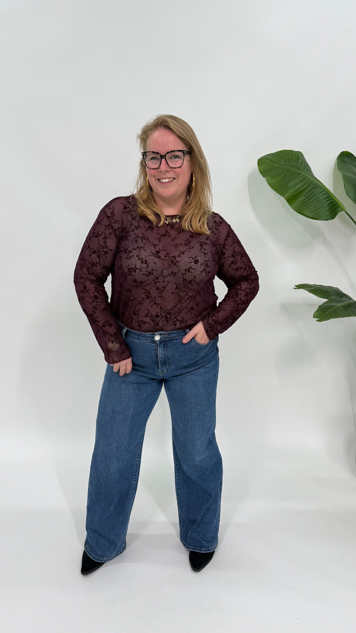 LACE TOP FLOWERS BURGUNDY