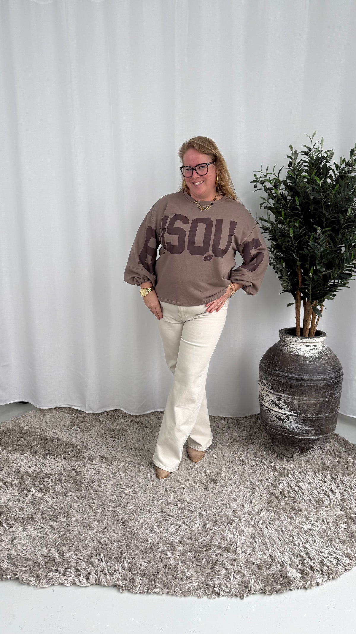BISOUS SWEATER TAUPE