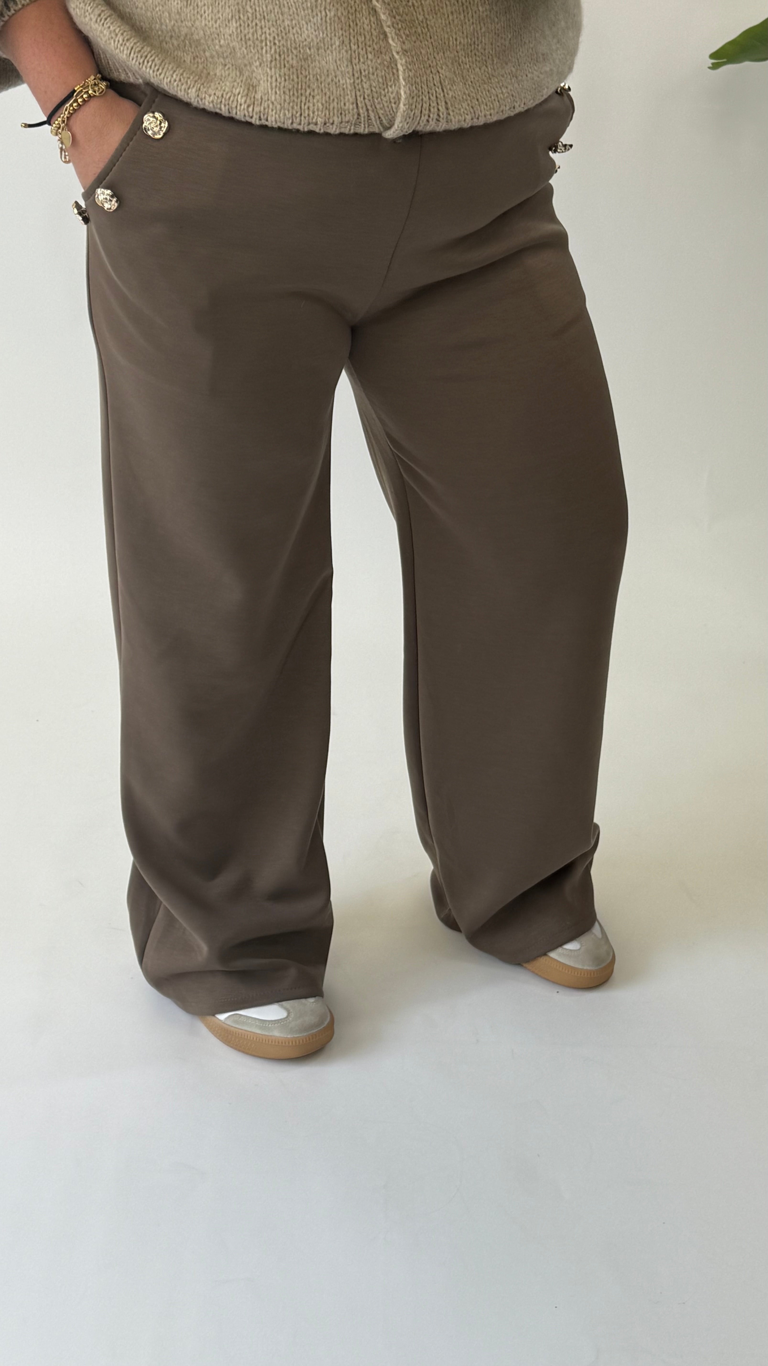 JOGGER WIDE LEGG FLOWER KNOOP - 1707