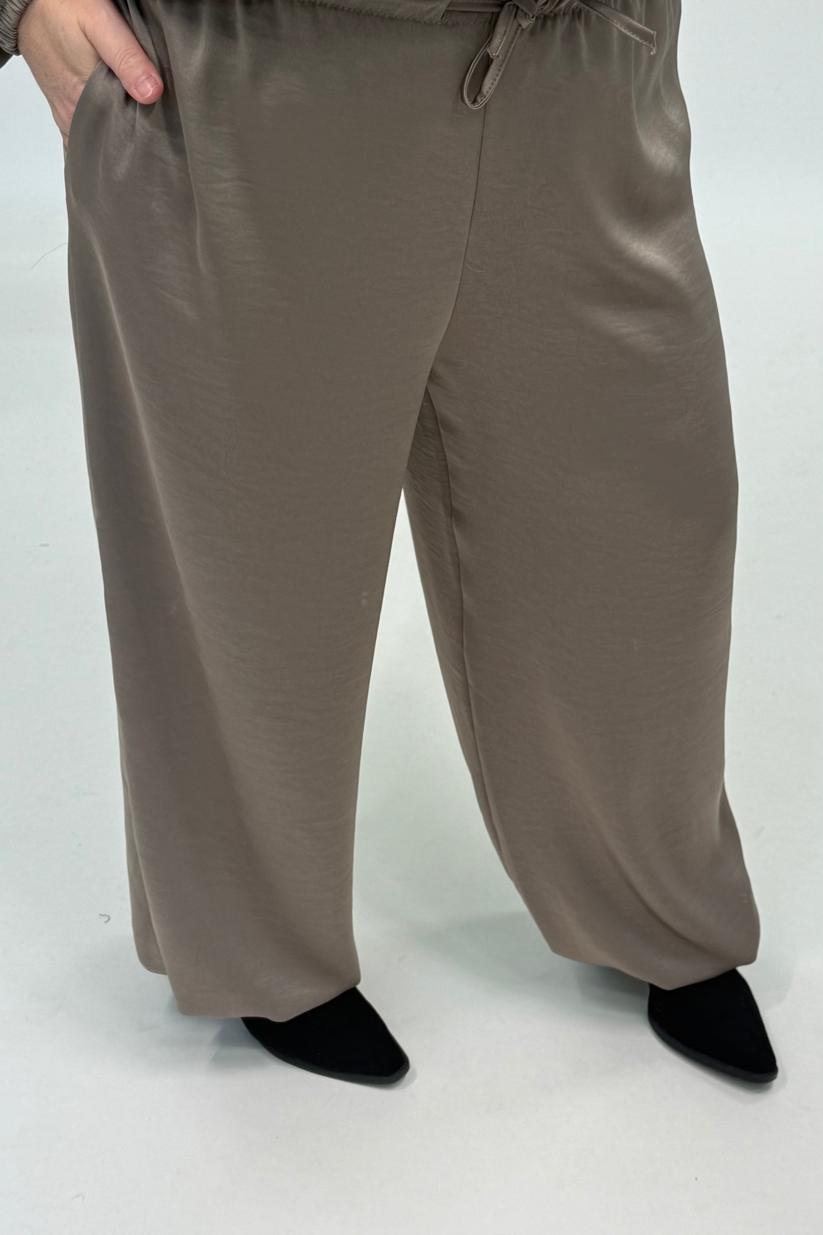 SILK LOOK BROEK TAUPE
