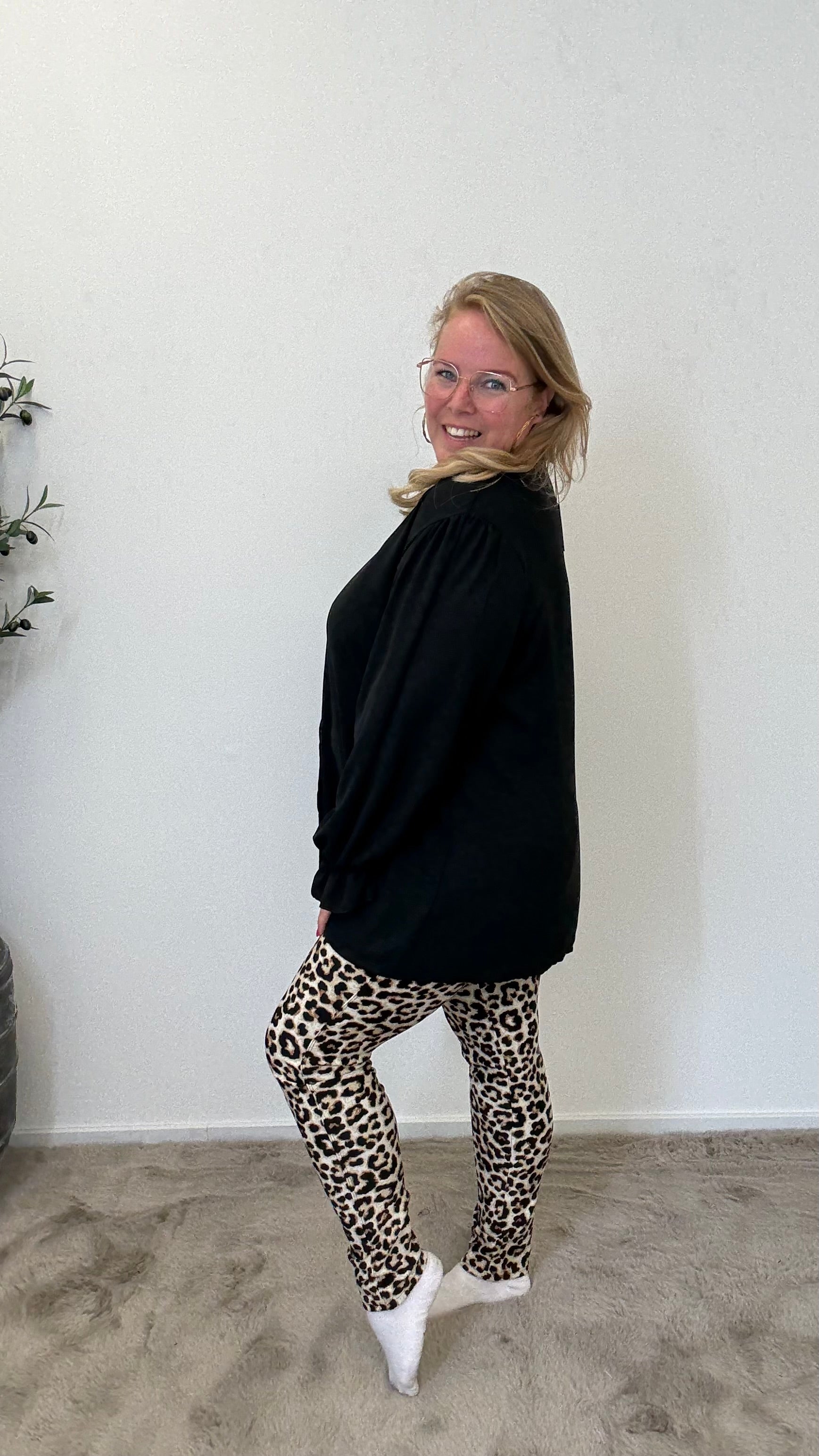 BASIC ROEZEL BLOUSE - 1696