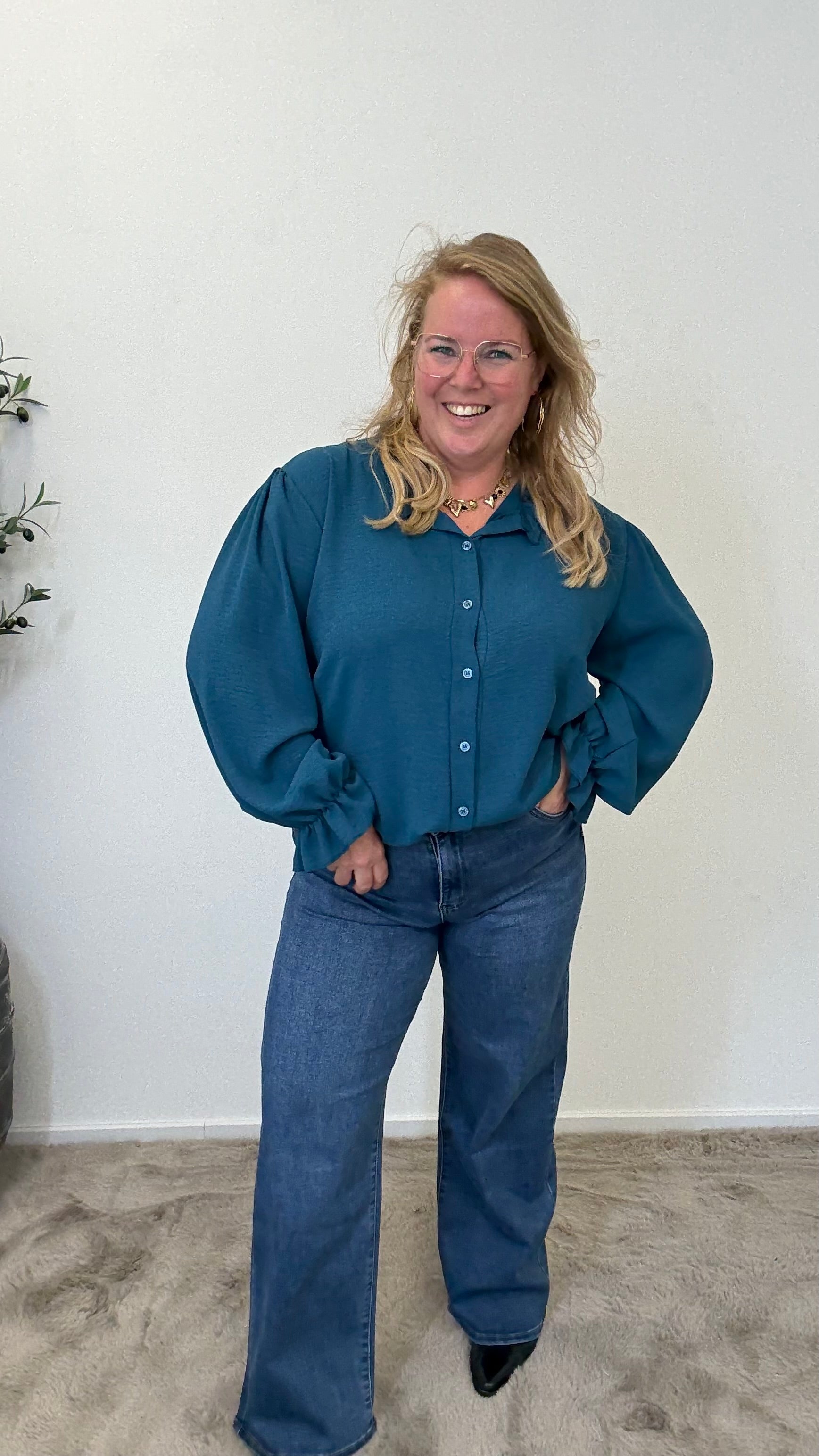 BASIC ROEZEL BLOUSE - 1696