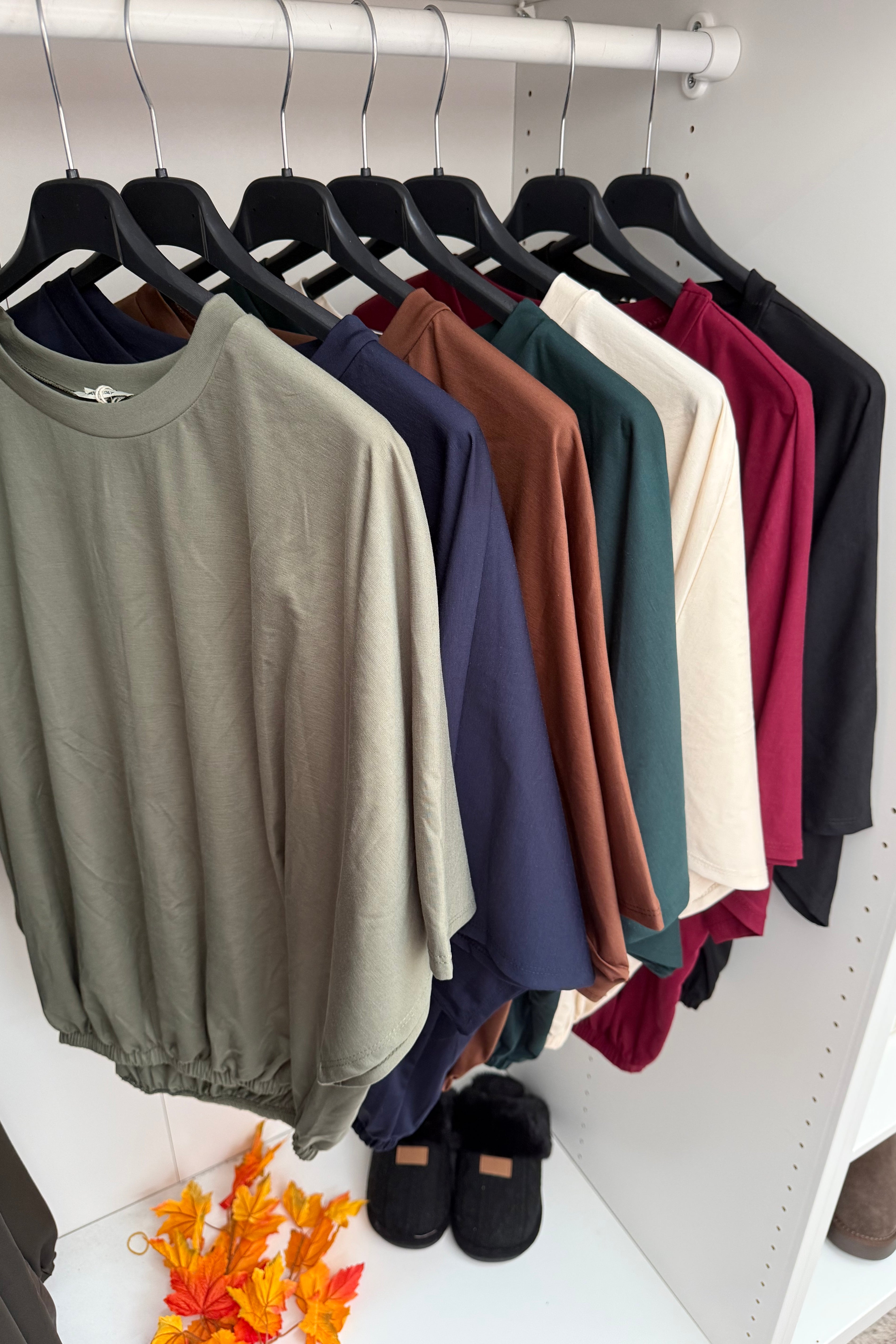 T-SHIRT MET ELASTIEK MARINE