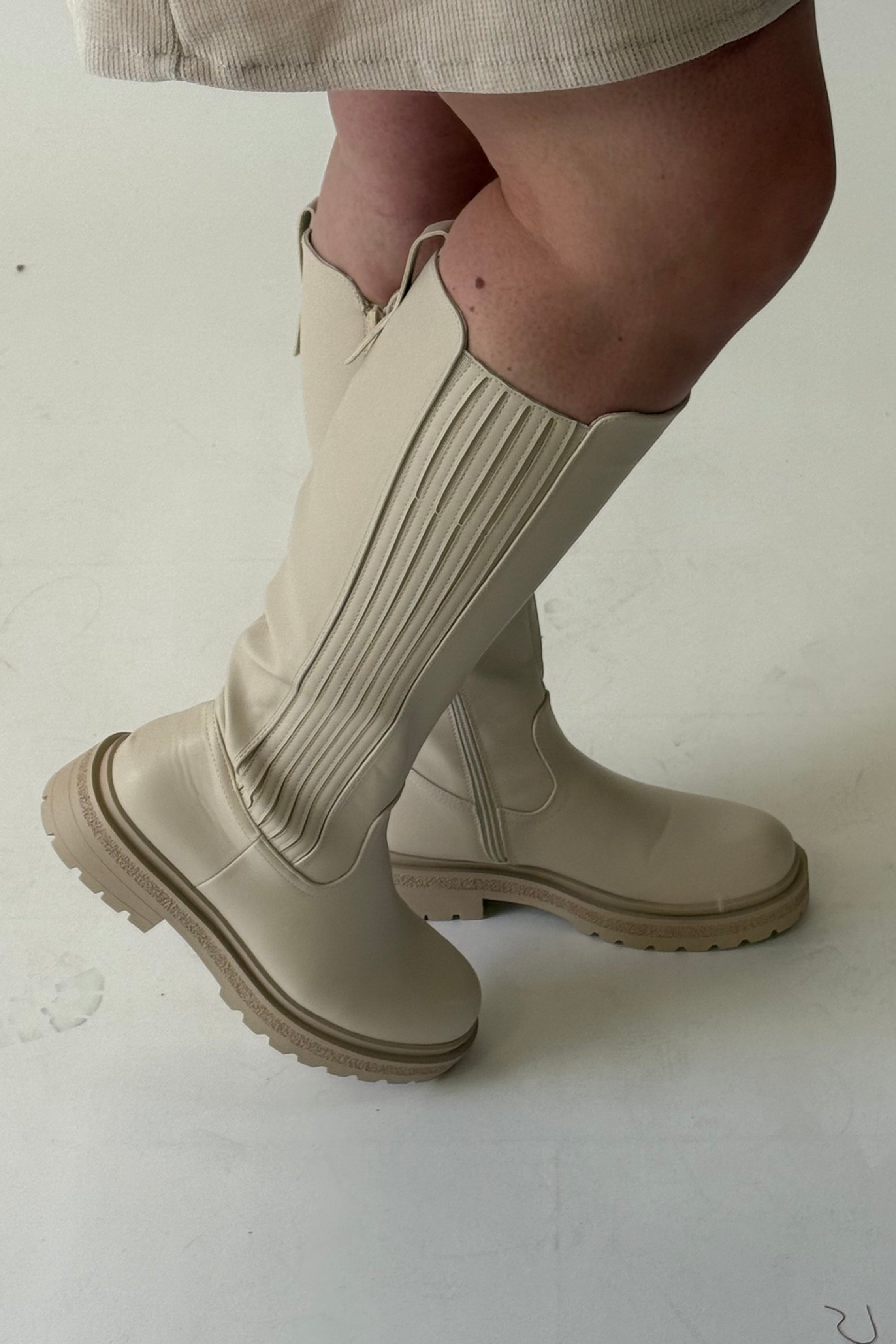 CELINA SLIPPER - BEIGE 68-367